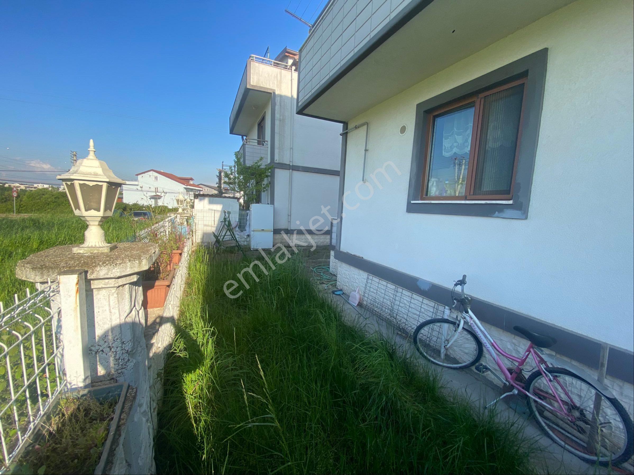 Yeniköy Merkezi Konumda Satılık Müstakil Tribleks Villa - Görsel 7