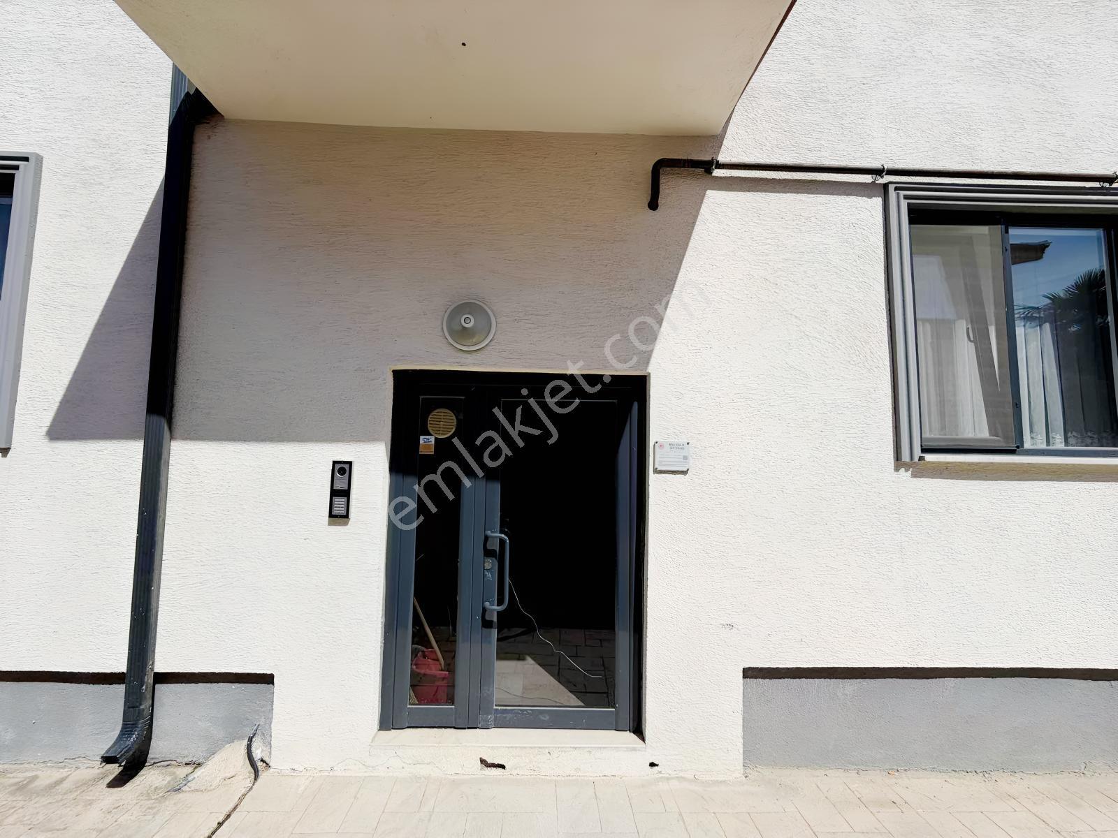 Ayşe Emlak 2+1 Kullanışlı Orta Kat Daire - Görsel 6