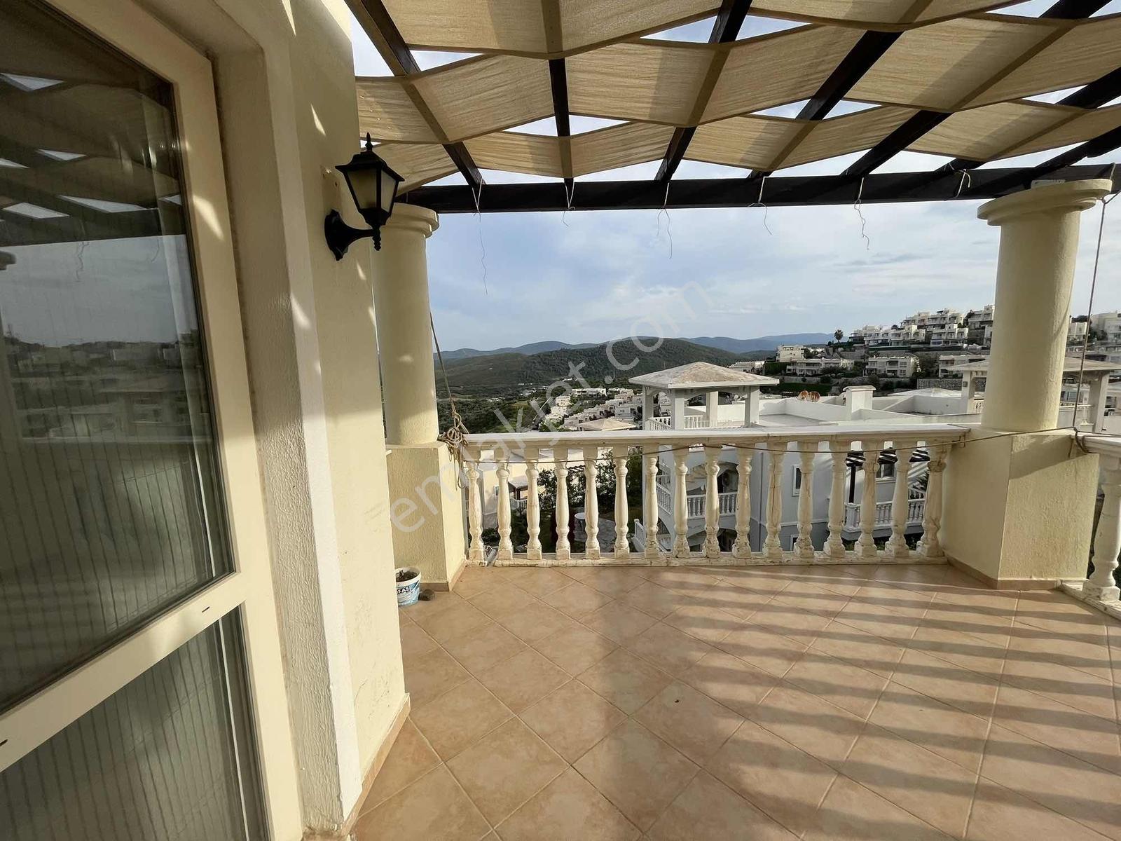 Muğla Milas Flamingo Sitesi 2+1 Satılık Manzaralı Üst Kat Daire