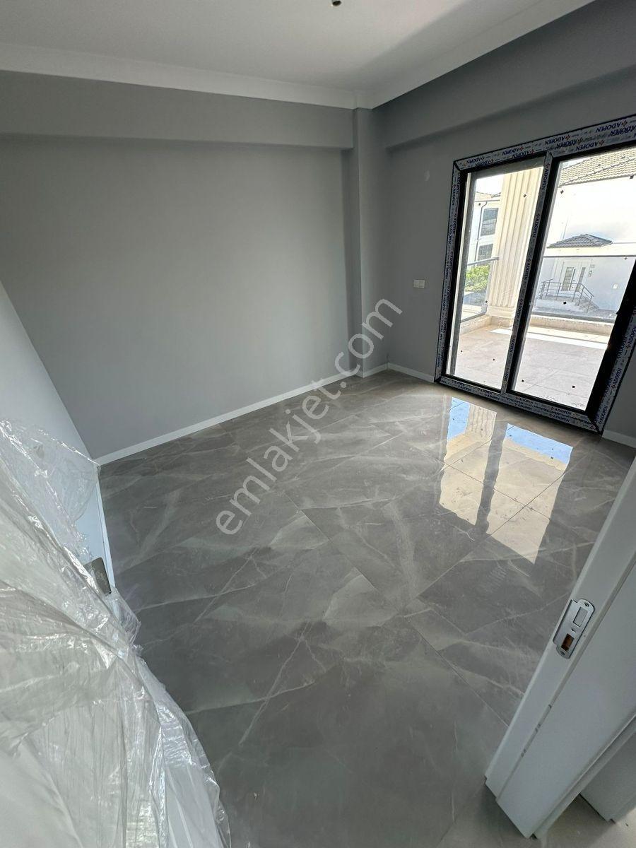 Gömeç, Mithat Paşa'da Nezih Bir Sitede 2+1 Satılık Lüks Daire - Görsel 4