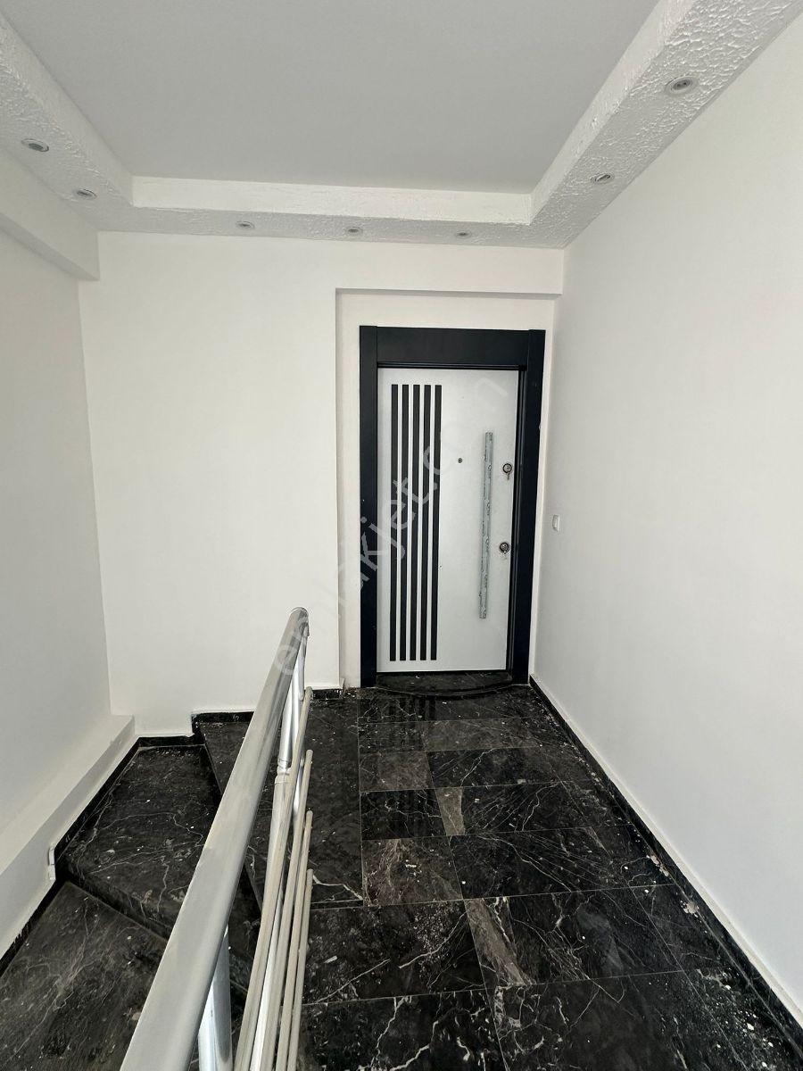 Gömeç, Mithat Paşa'da Nezih Bir Sitede 2+1 Satılık Lüks Daire - Görsel 15