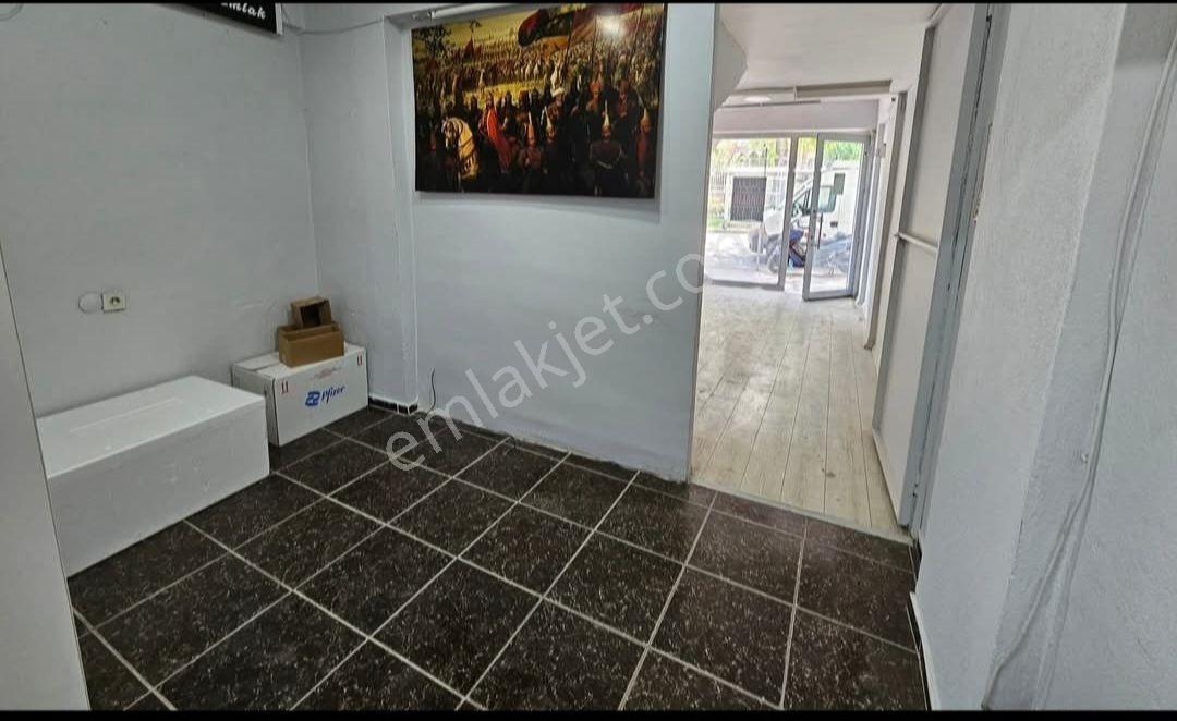 Sultan Camii Civarı Kiralık İşyeri/ Ofis 35m2 - Görsel 9