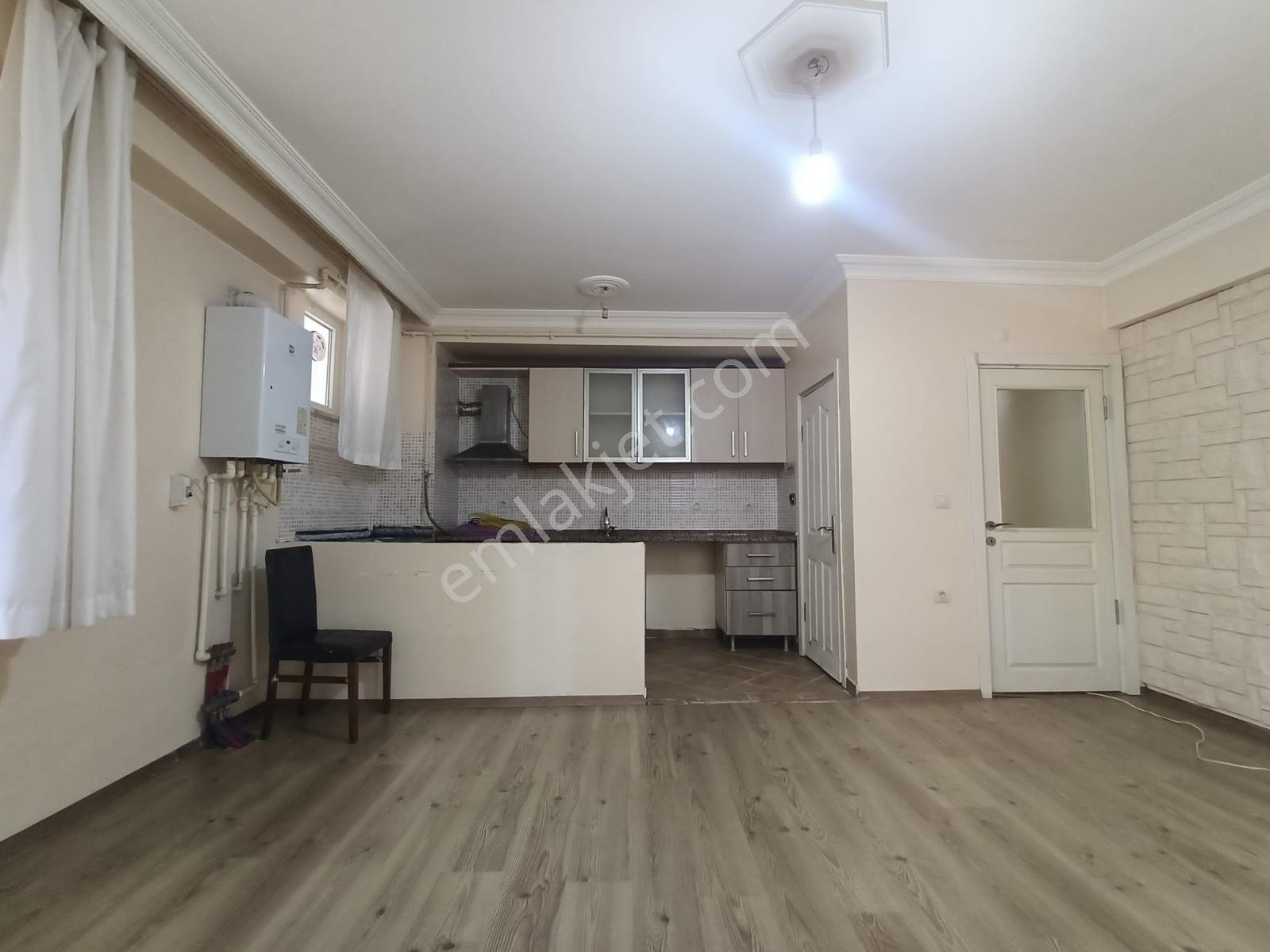 Çorlu Şehir Merkezine Yakın Konumda 1+1 / 70 M2 Kiralık Daire - Görsel 6