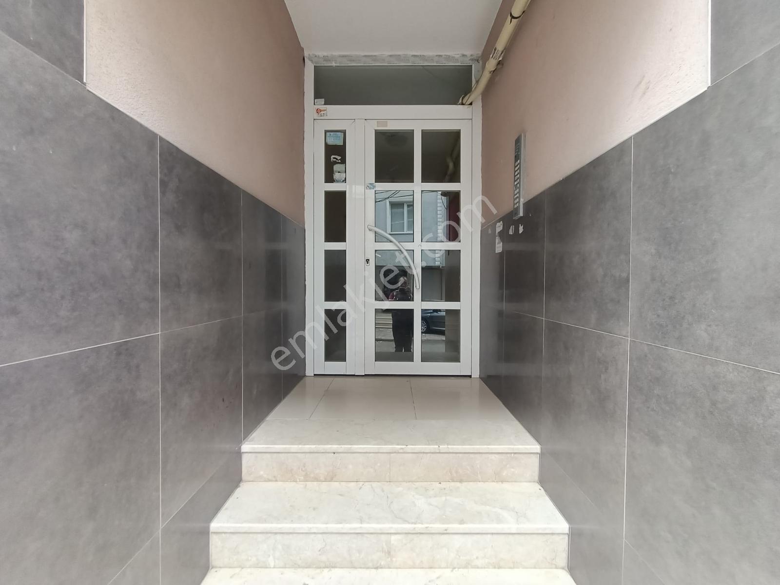 Çorlu Şehir Merkezine Yakın Konumda 1+1 / 70 M2 Kiralık Daire - Görsel 12
