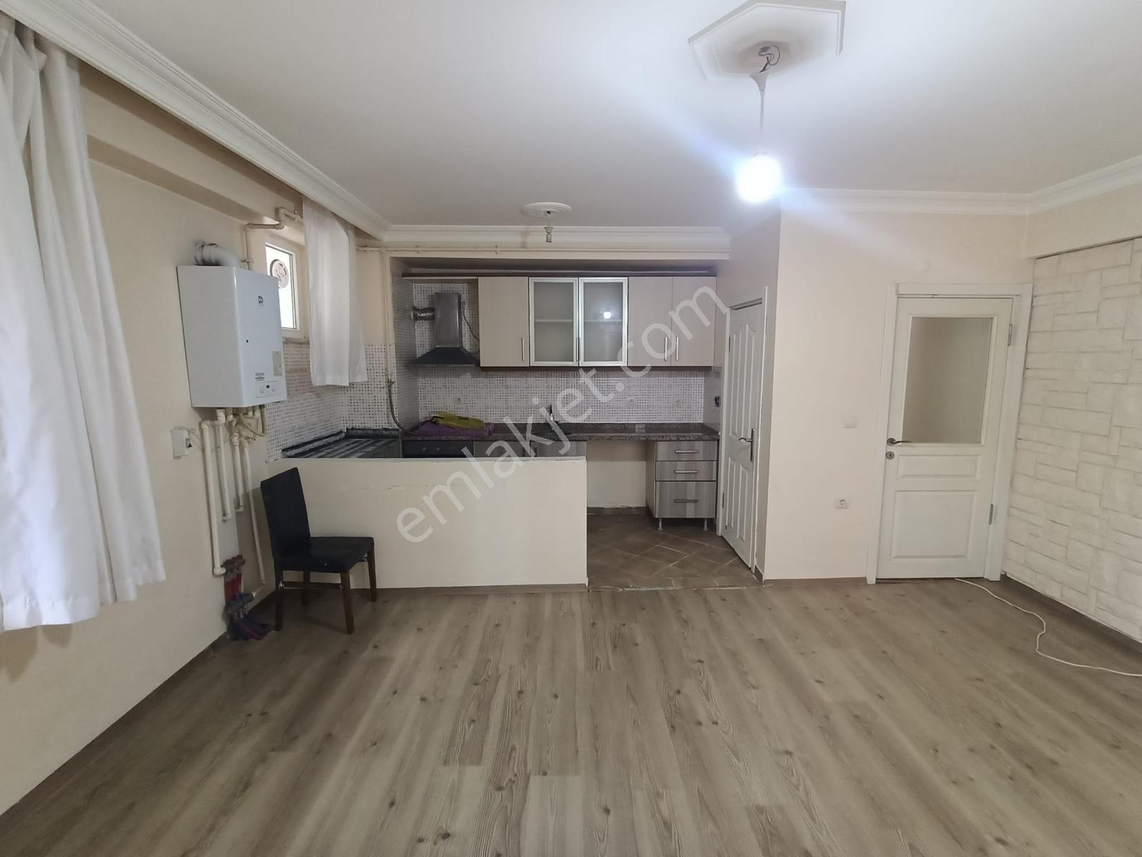 Çorlu Şehir Merkezine Yakın Konumda 1+1 / 70 M2 Kiralık Daire - Görsel 13