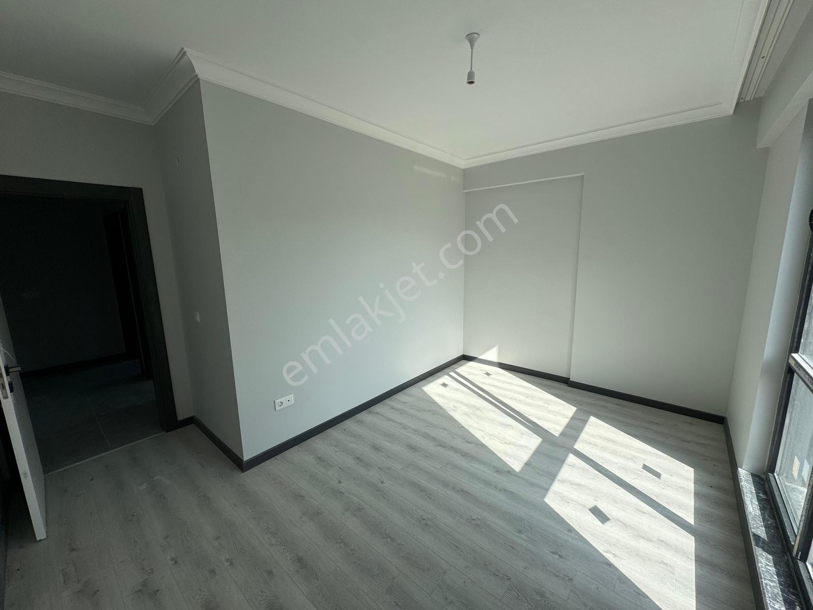 Ayşe Emlak'tan 2+1 Cam Balkon Asansörlü Otoparklı Kiralık Daire - Görsel 5