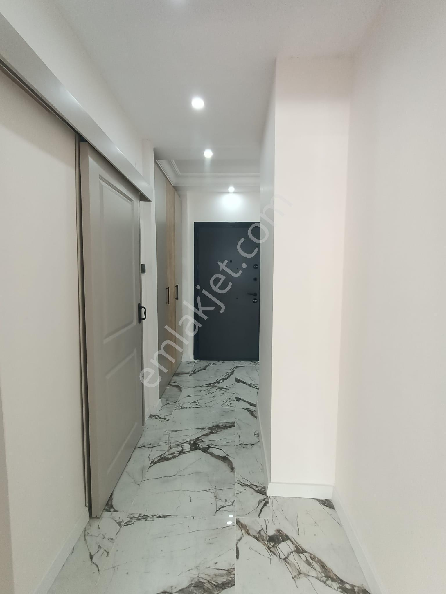 İz'den M.bulvara 1.parsel Site İçinde Ful Extralı Yatırım Fırsatı - Görsel 8