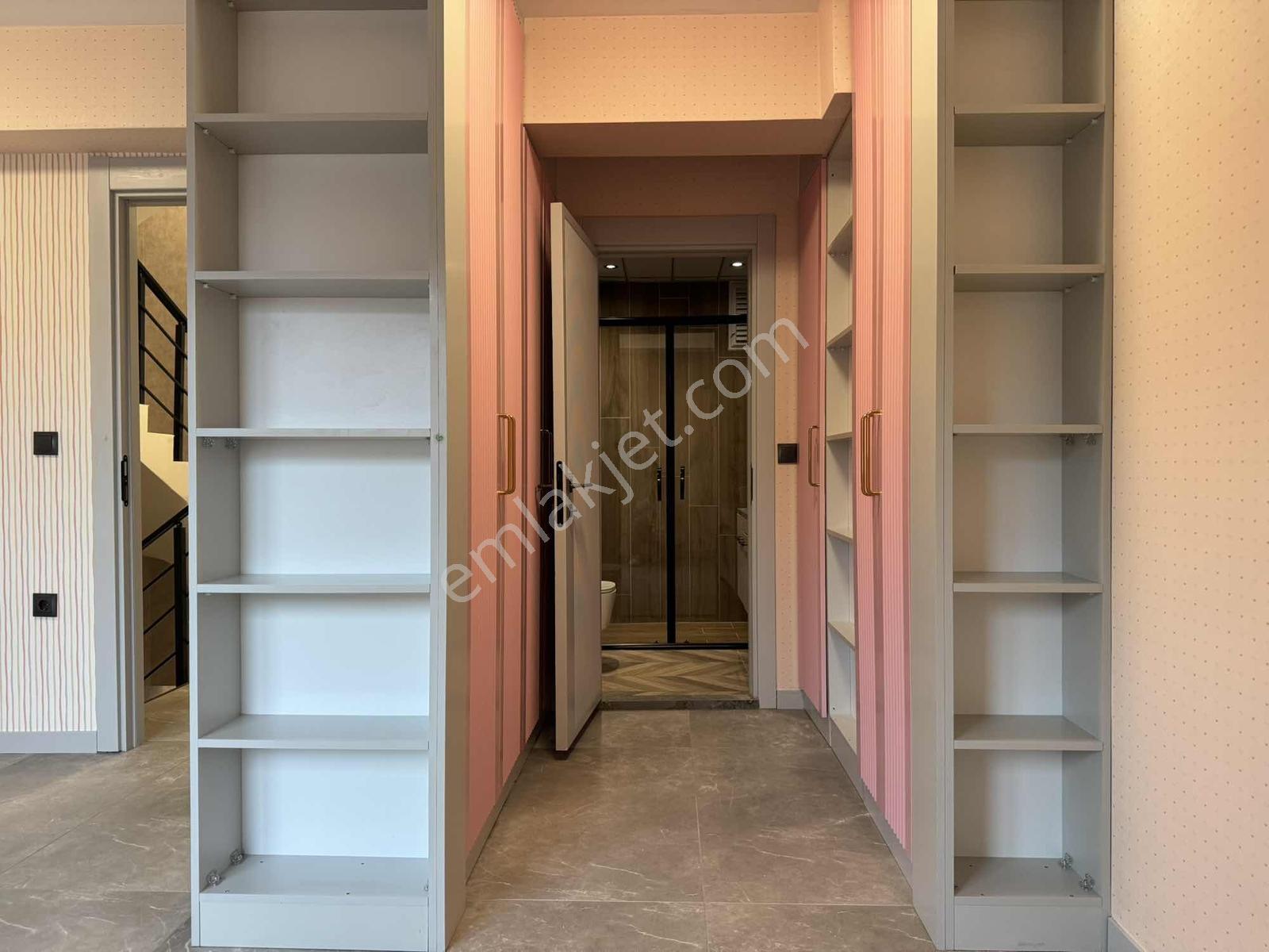 Sazova Mah. Stadyum Karşısı Ultra Lüx Modern 4+1 Triplex Villa - Görsel 12