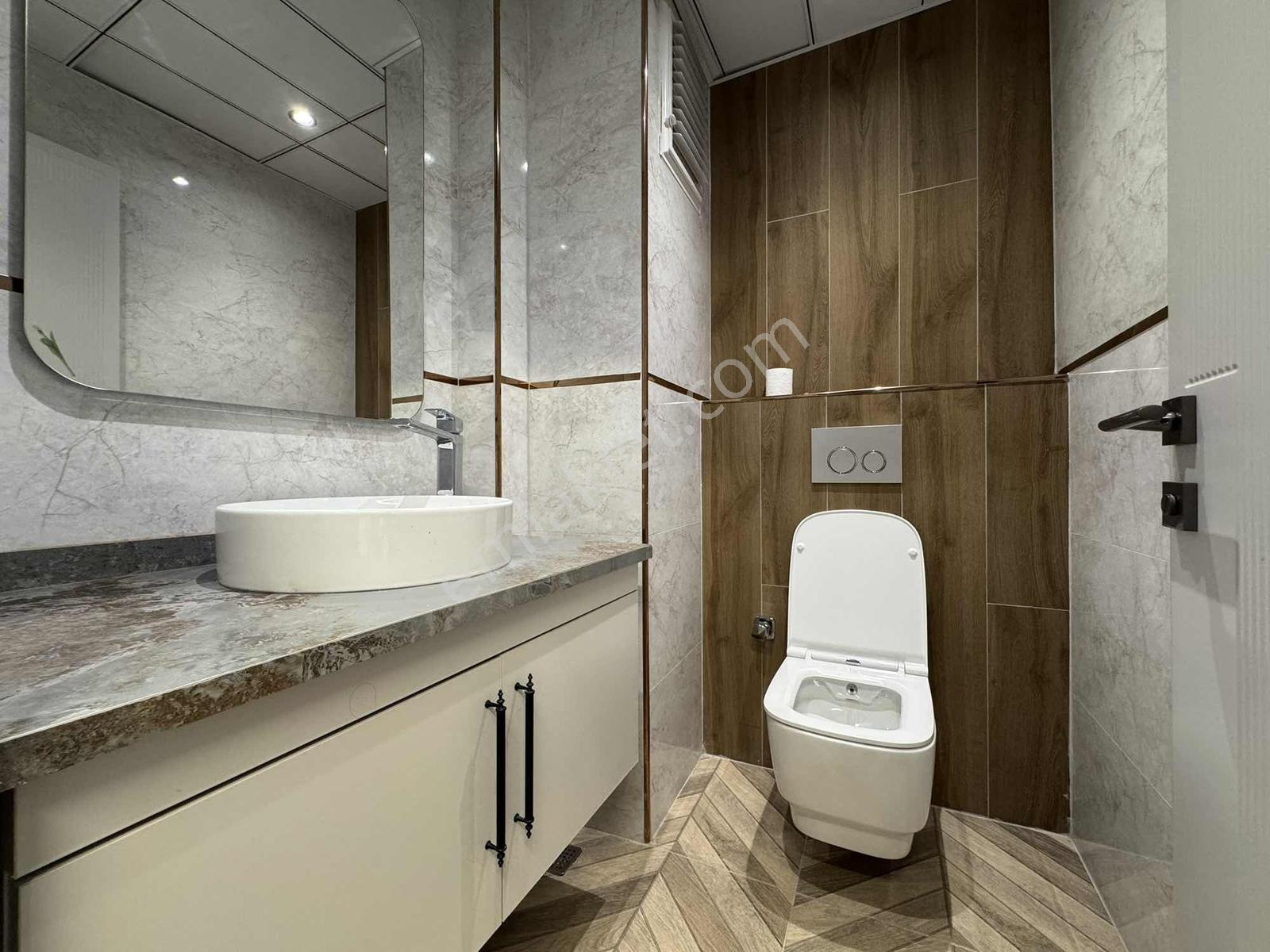 Sazova Mah. Stadyum Karşısı Ultra Lüx Modern 4+1 Triplex Villa - Görsel 32