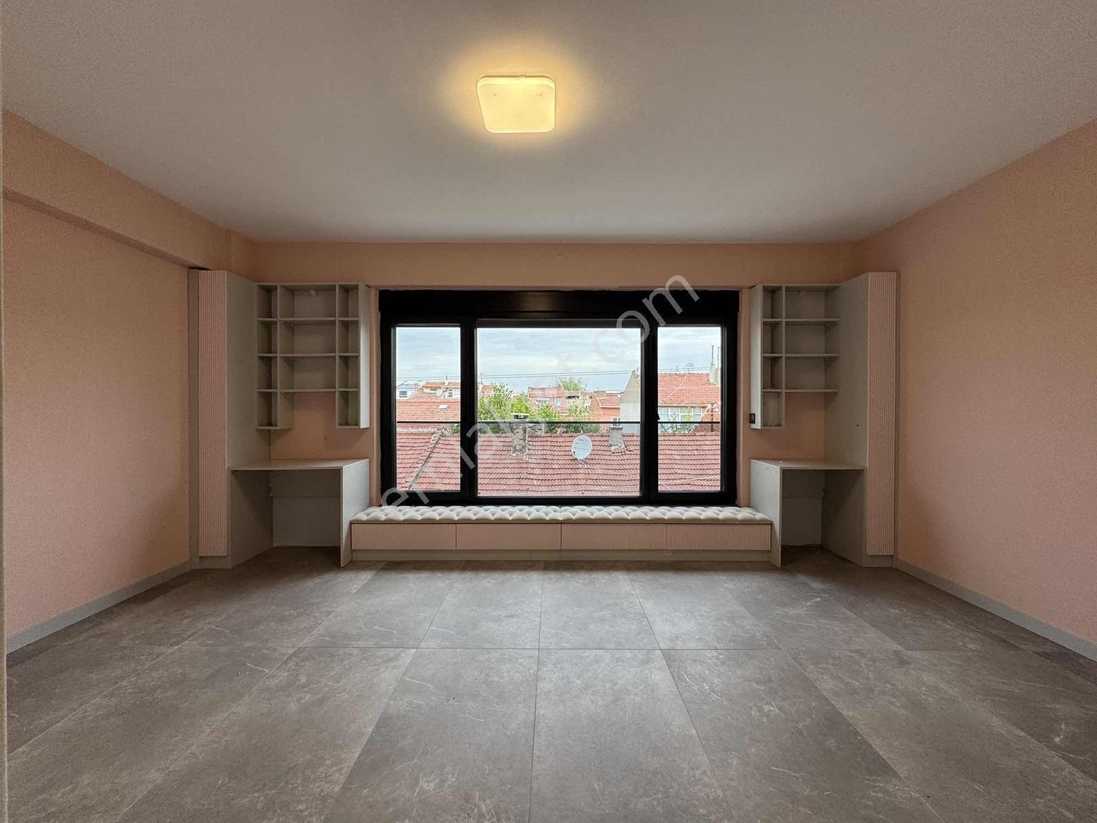 Sazova Mah. Stadyum Karşısı Ultra Lüx Modern 4+1 Triplex Villa - Görsel 18
