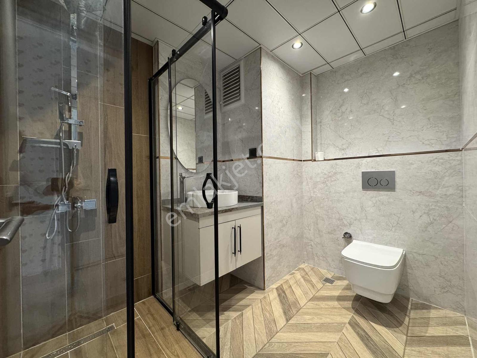Sazova Mah. Stadyum Karşısı Ultra Lüx Modern 4+1 Triplex Villa - Görsel 23