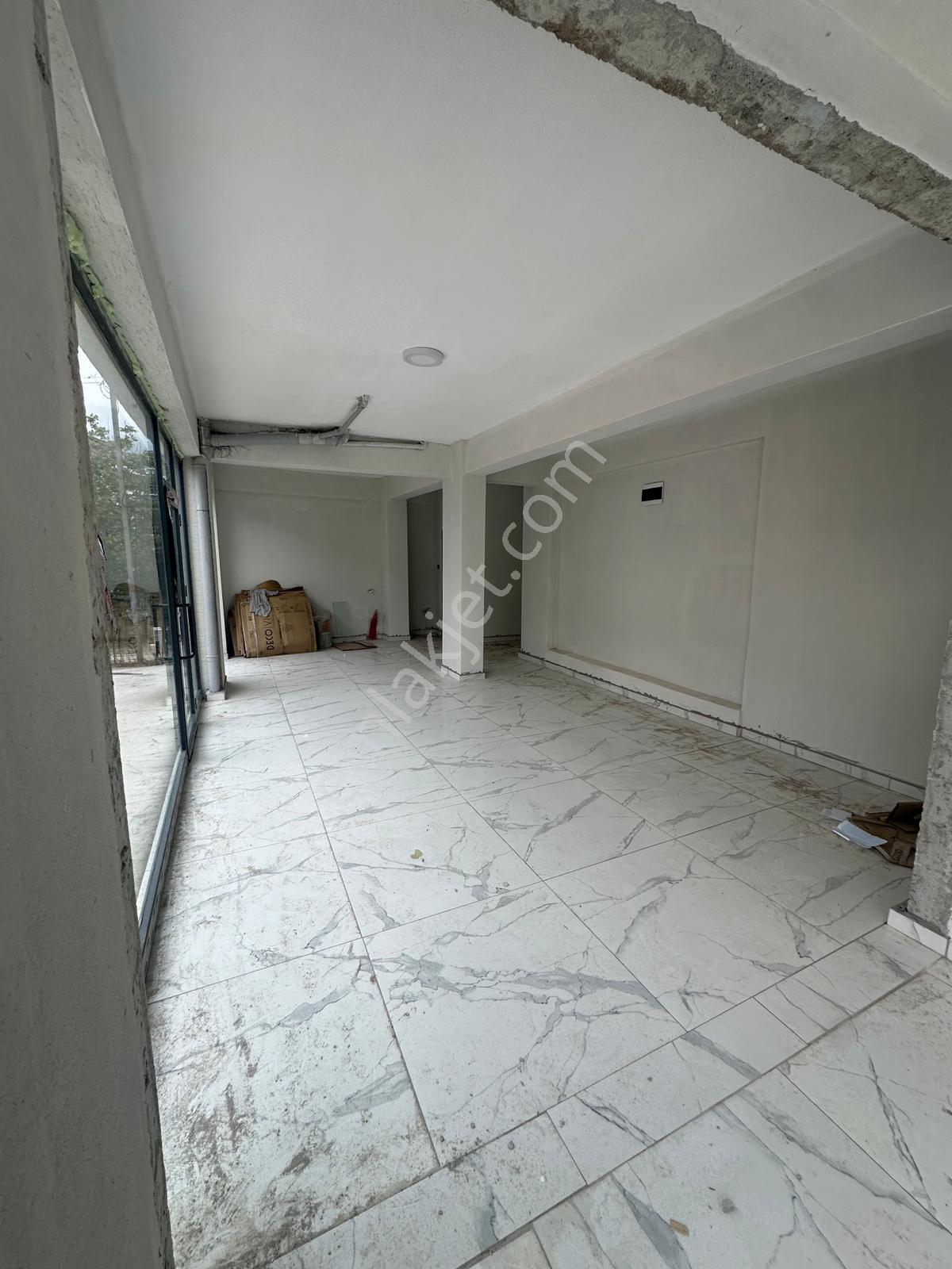 Vepaş'tan Esentepe Ömer Halisdemir Caddesi Kiralık Dükkân 85 M² - Görsel 10