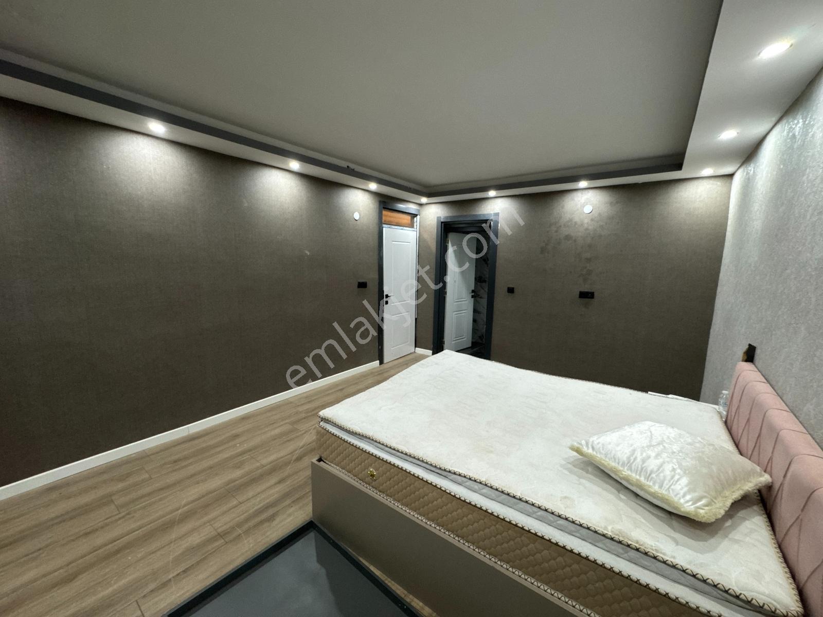 World İlkevim'den Küçükakziyaret'de Havuzlu Kiralık Villa - Görsel 26