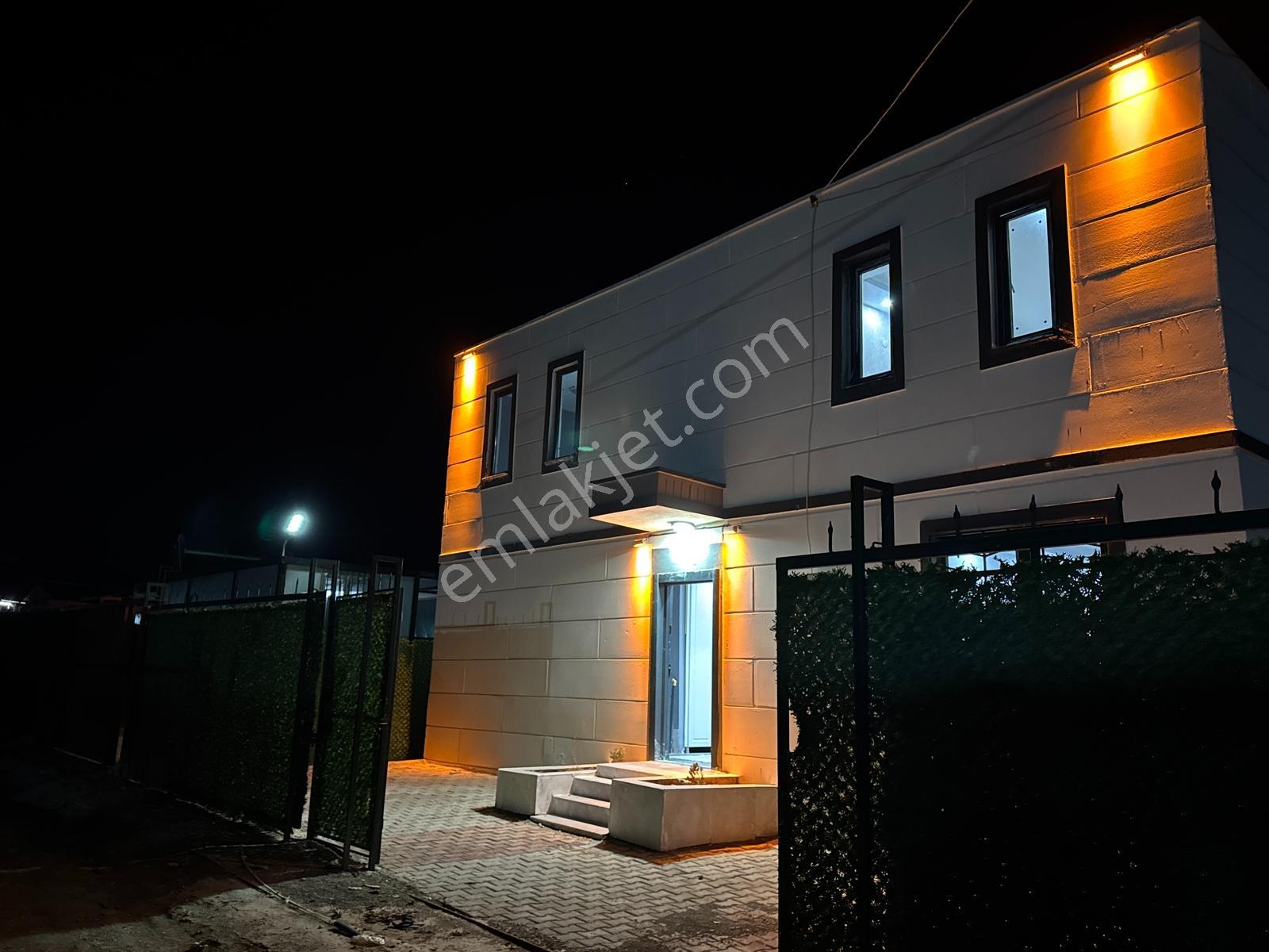 World İlkevim'den Küçükakziyaret'de Havuzlu Kiralık Villa - Görsel 11