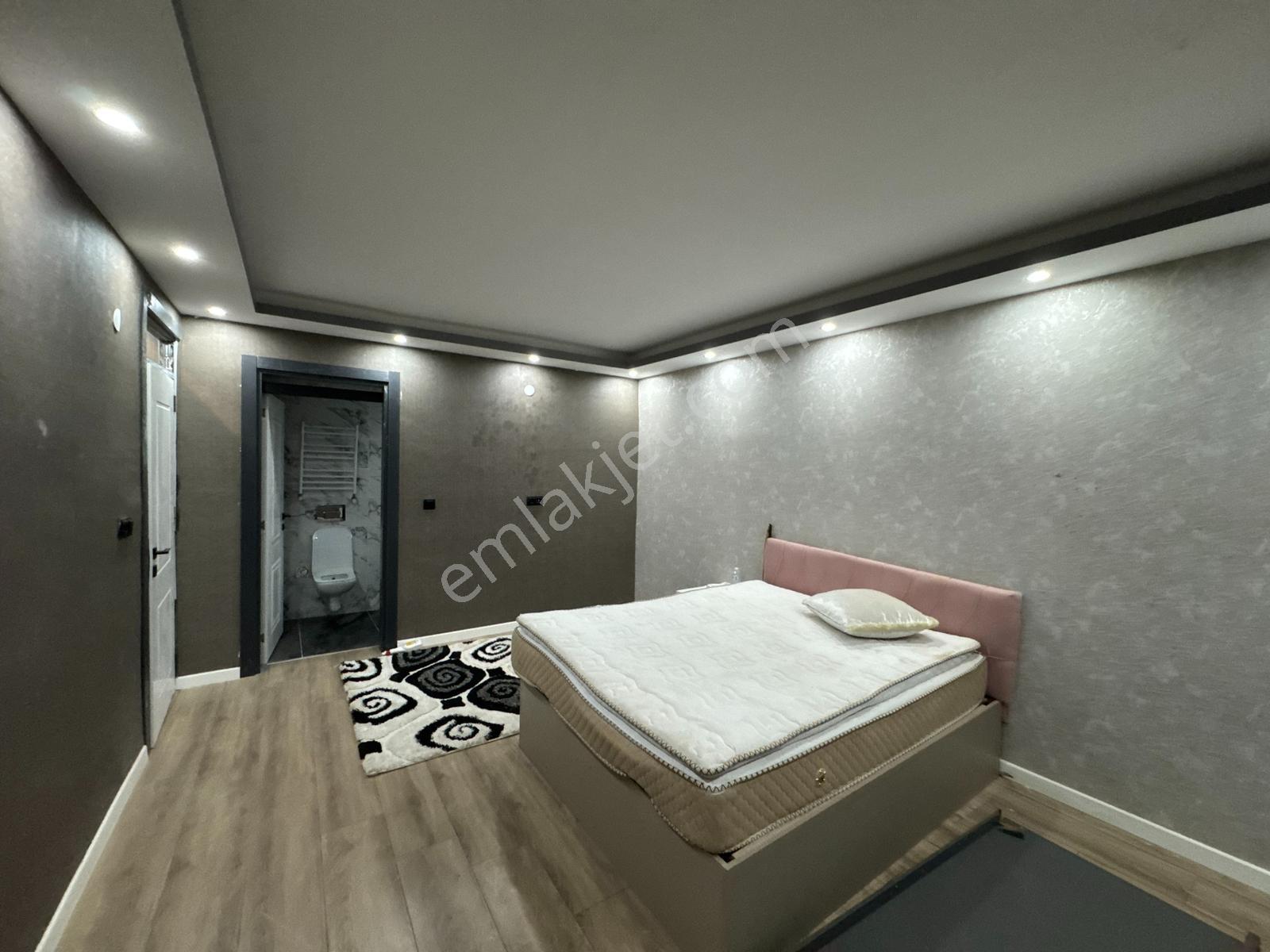 World İlkevim'den Küçükakziyaret'de Havuzlu Kiralık Villa - Görsel 10