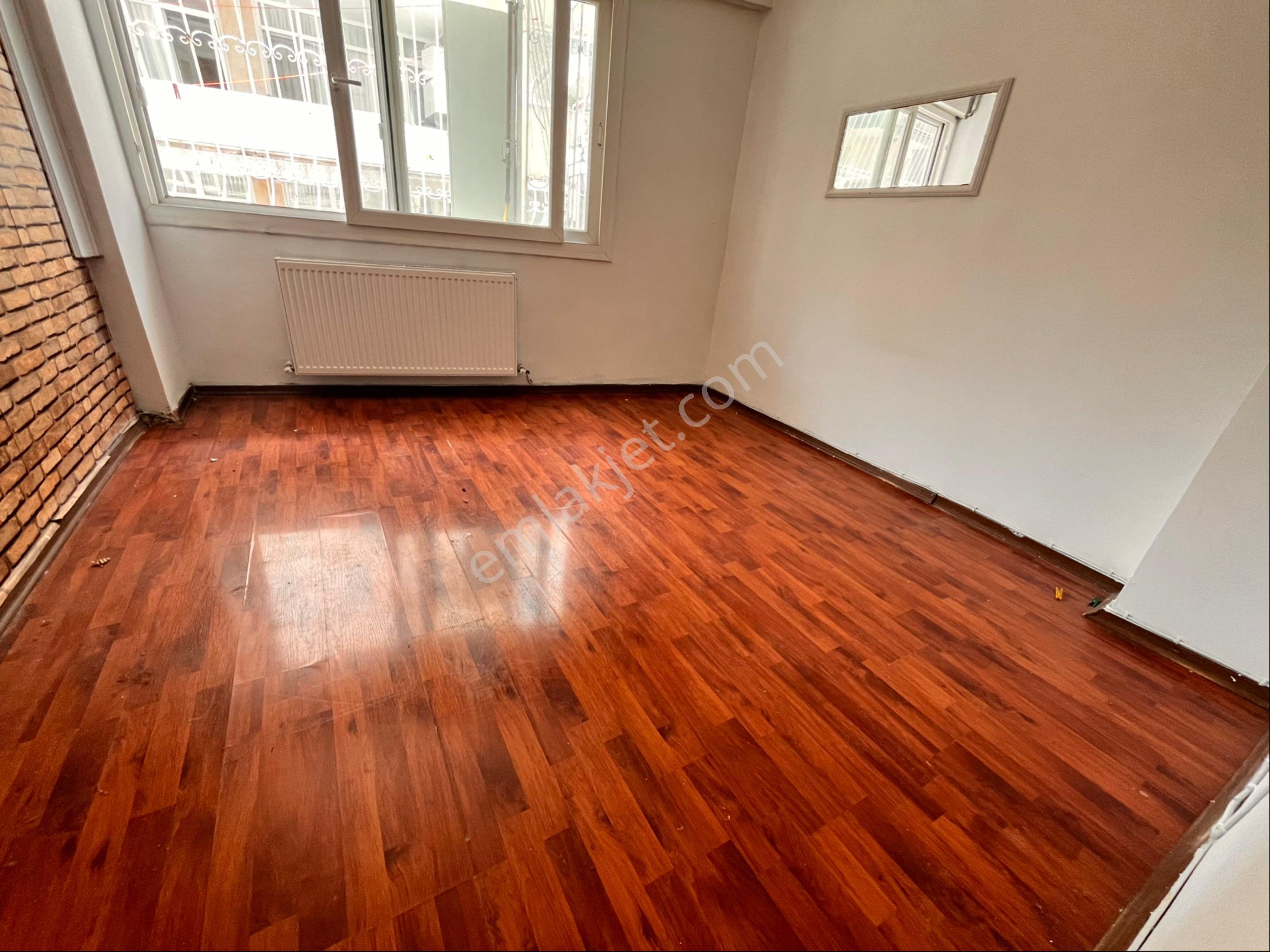 Betonyol Caddede 2+1 90m2 Temiz Bakımlı Arakat Daire - Görsel 15