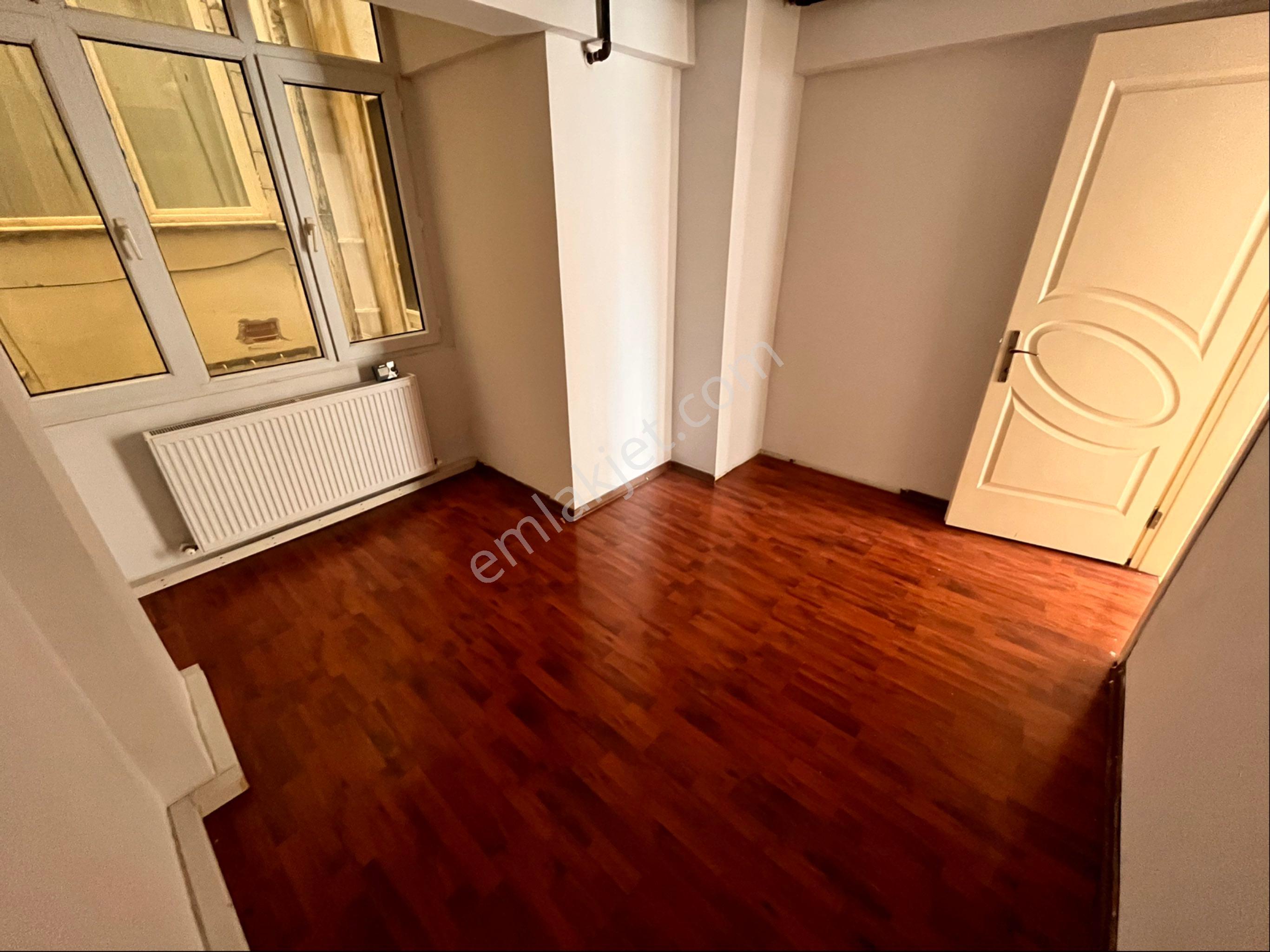 Betonyol Caddede 2+1 90m2 Temiz Bakımlı Arakat Daire - Görsel 20
