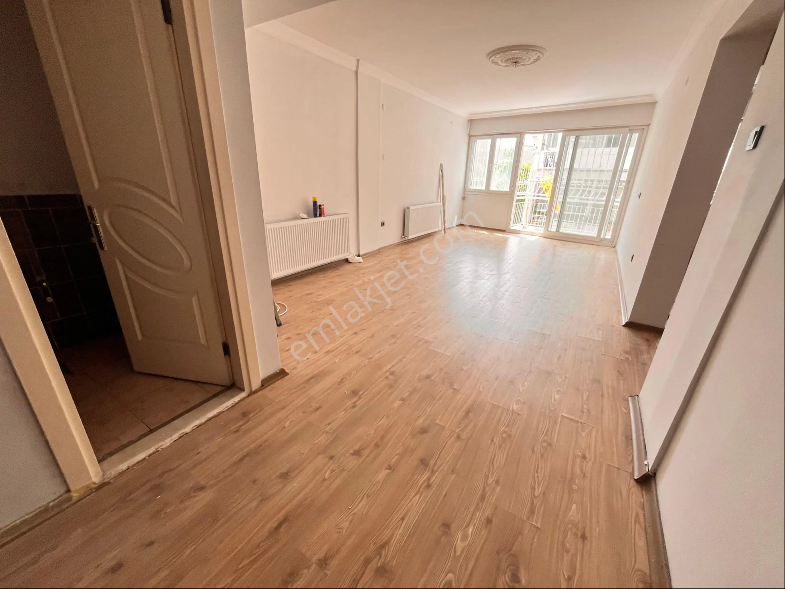 Betonyol Caddede 2+1 90m2 Temiz Bakımlı Arakat Daire - Görsel 5