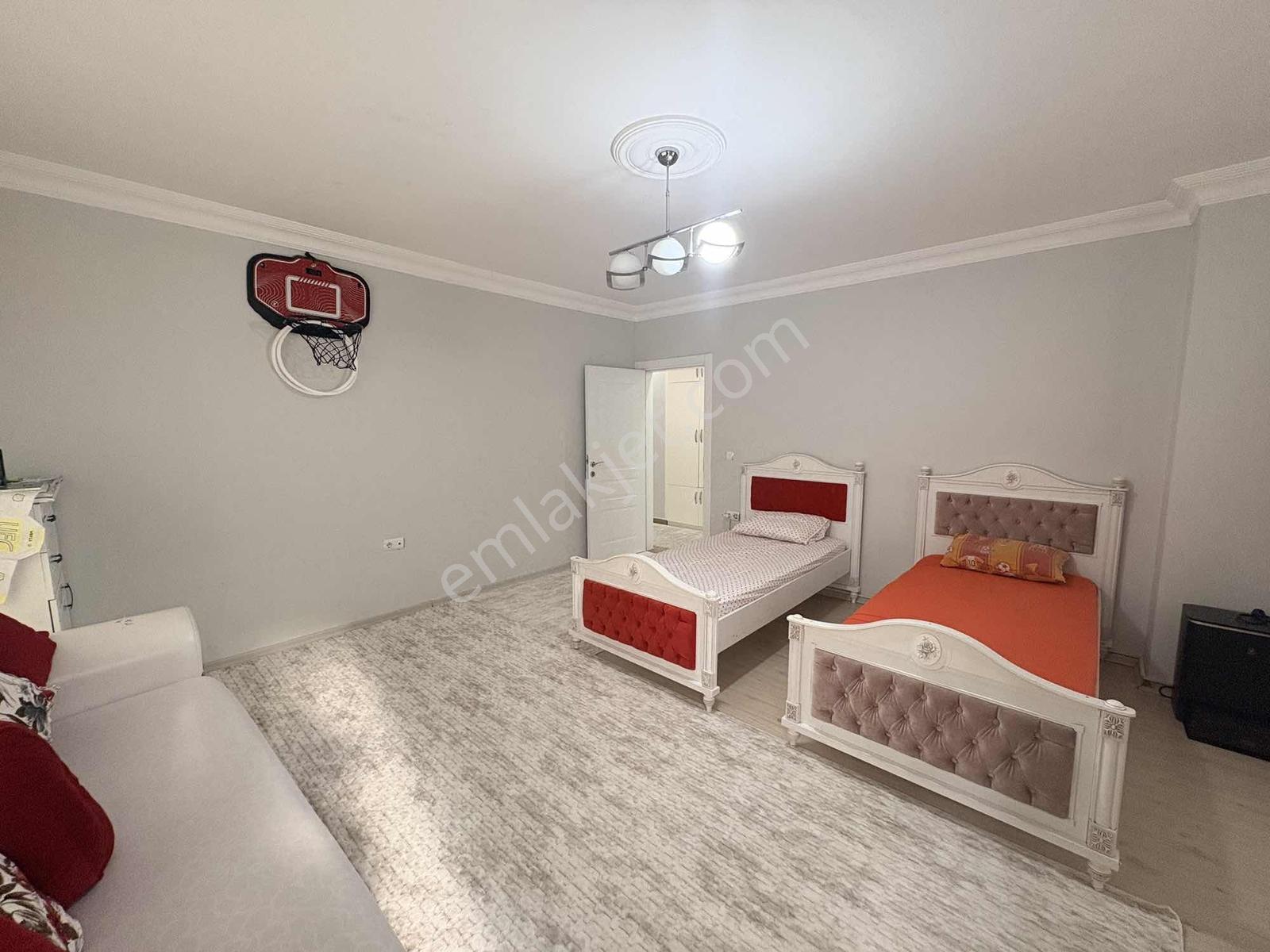 Beylikdüzü'nde 3+1 Arakat Çift Balkonlu 200m² Satılık Daire - Görsel 19