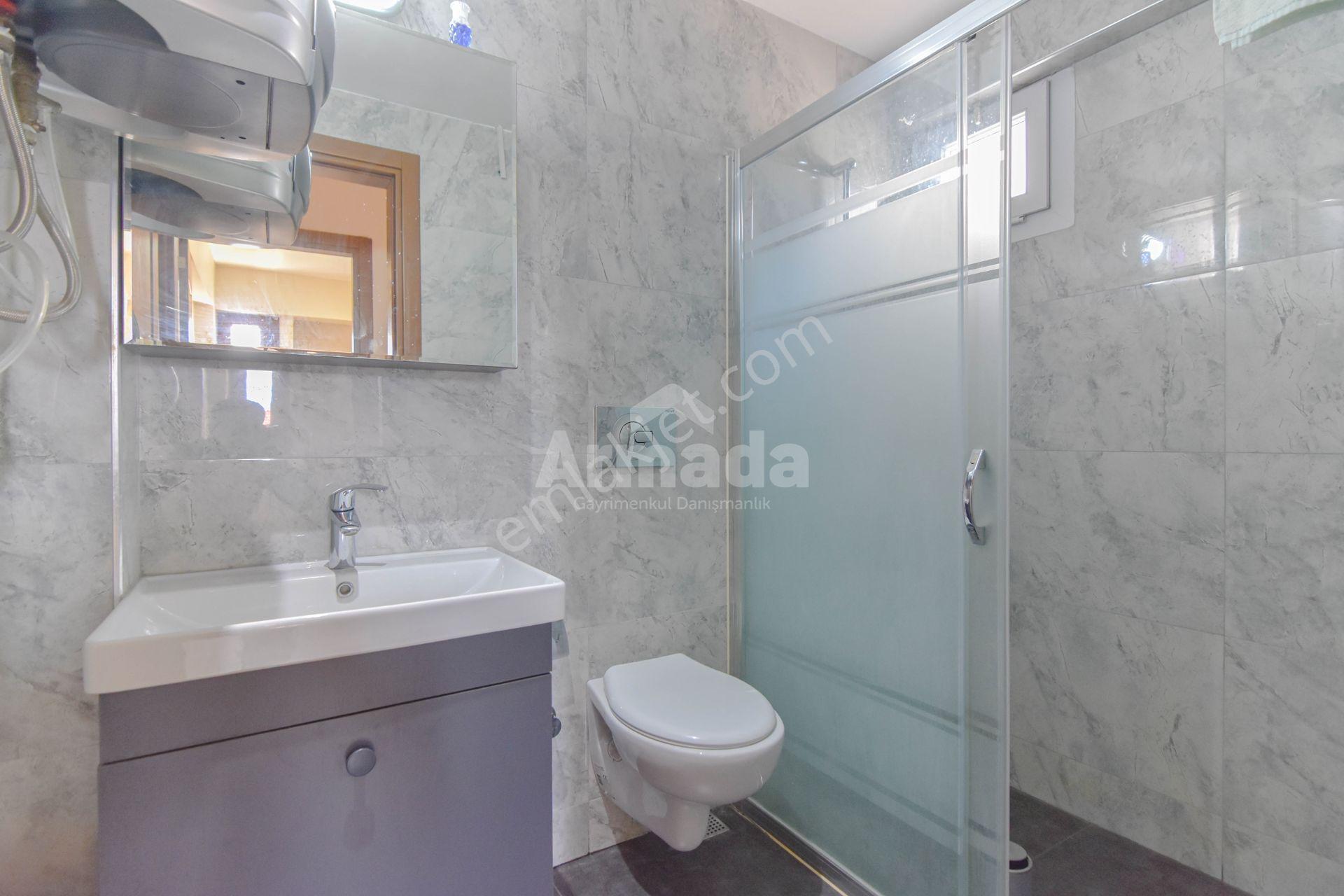 Kuşadası Caferli'de Havuzlu Sitede Geniş Yaşam Alanı 5+1 Villa - Görsel 23