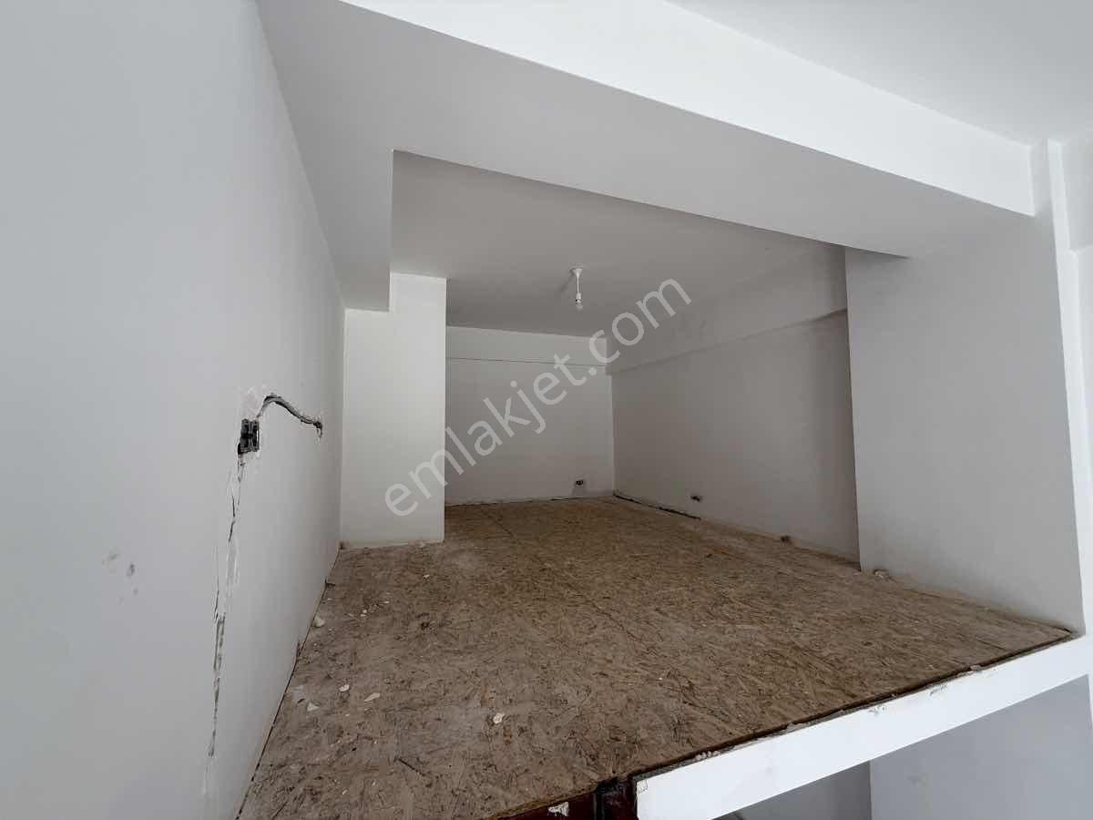 Yenifoça Bivaloft Projesinde Satılık 1+1 Bahçeli Daire - Görsel 15