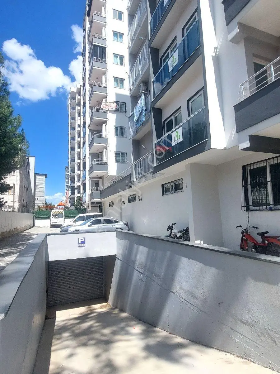 Mithatpasa Akdeniz Okulları Civ. 3+1 Ç.banyolu İskanlı