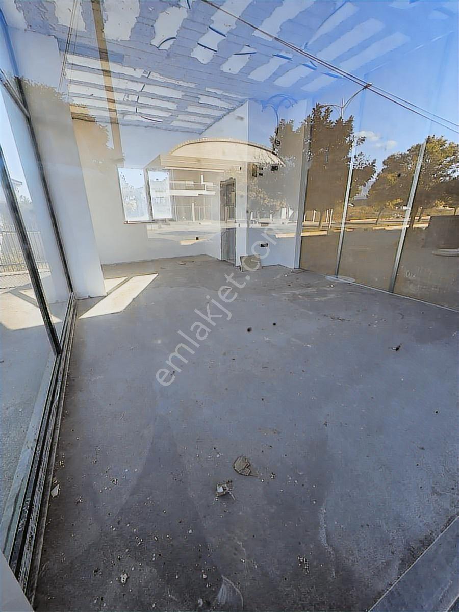 A. Menderes Cad. Kiralık Bacalı 100 M2 İşyeri - Görsel 9