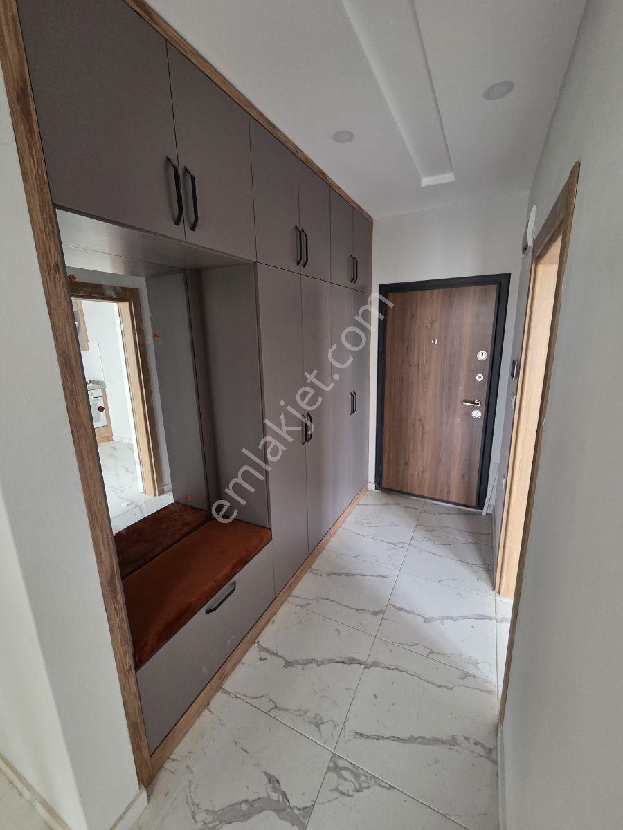Bahçeyaka'da Satılık Y. Giriş Geniş Yeni Daire - Görsel 6