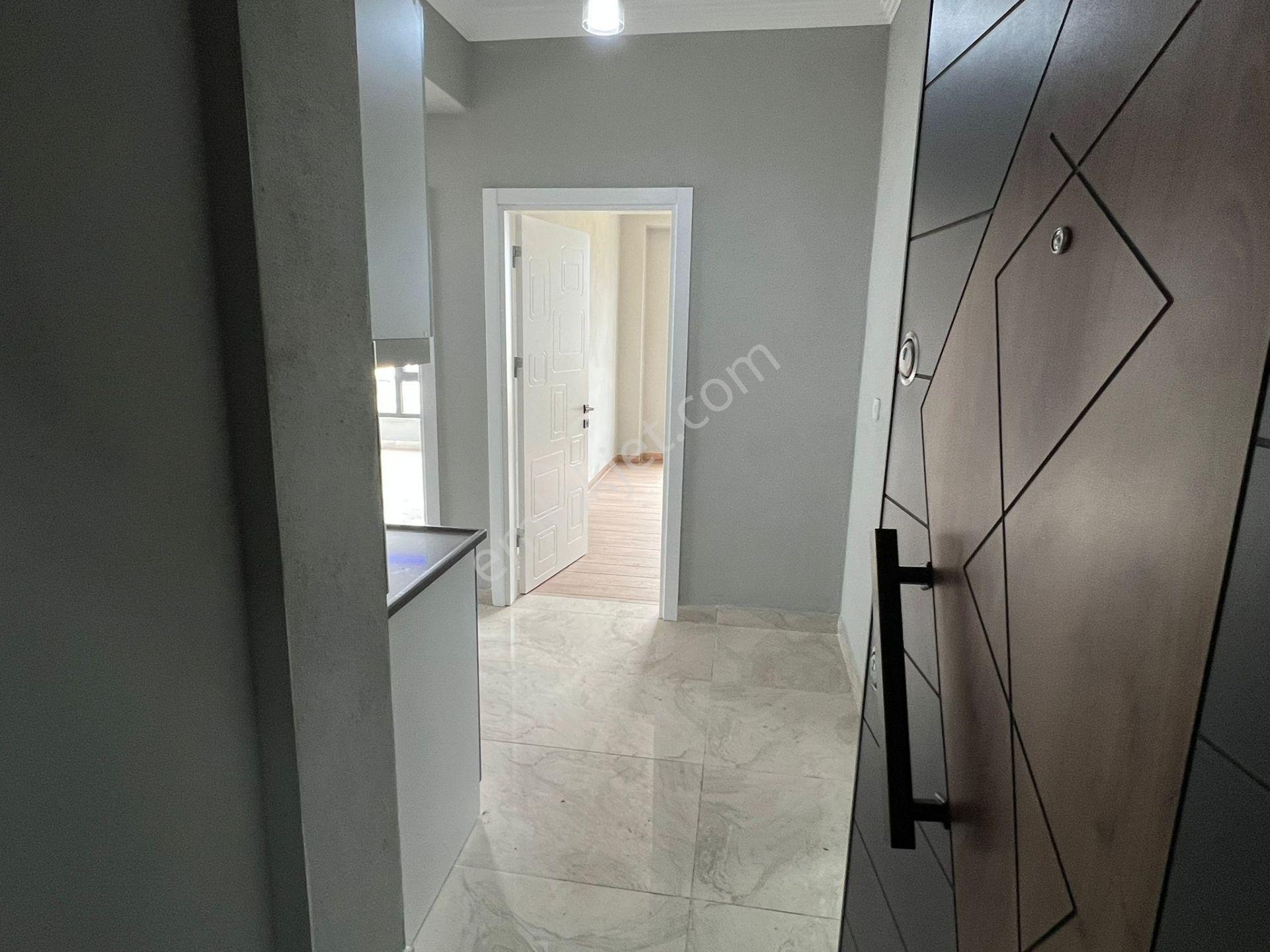 Havuzlu Sitede ^^sıfır 2+1 Daire^^3.kat Denize Yakın - Görsel 13