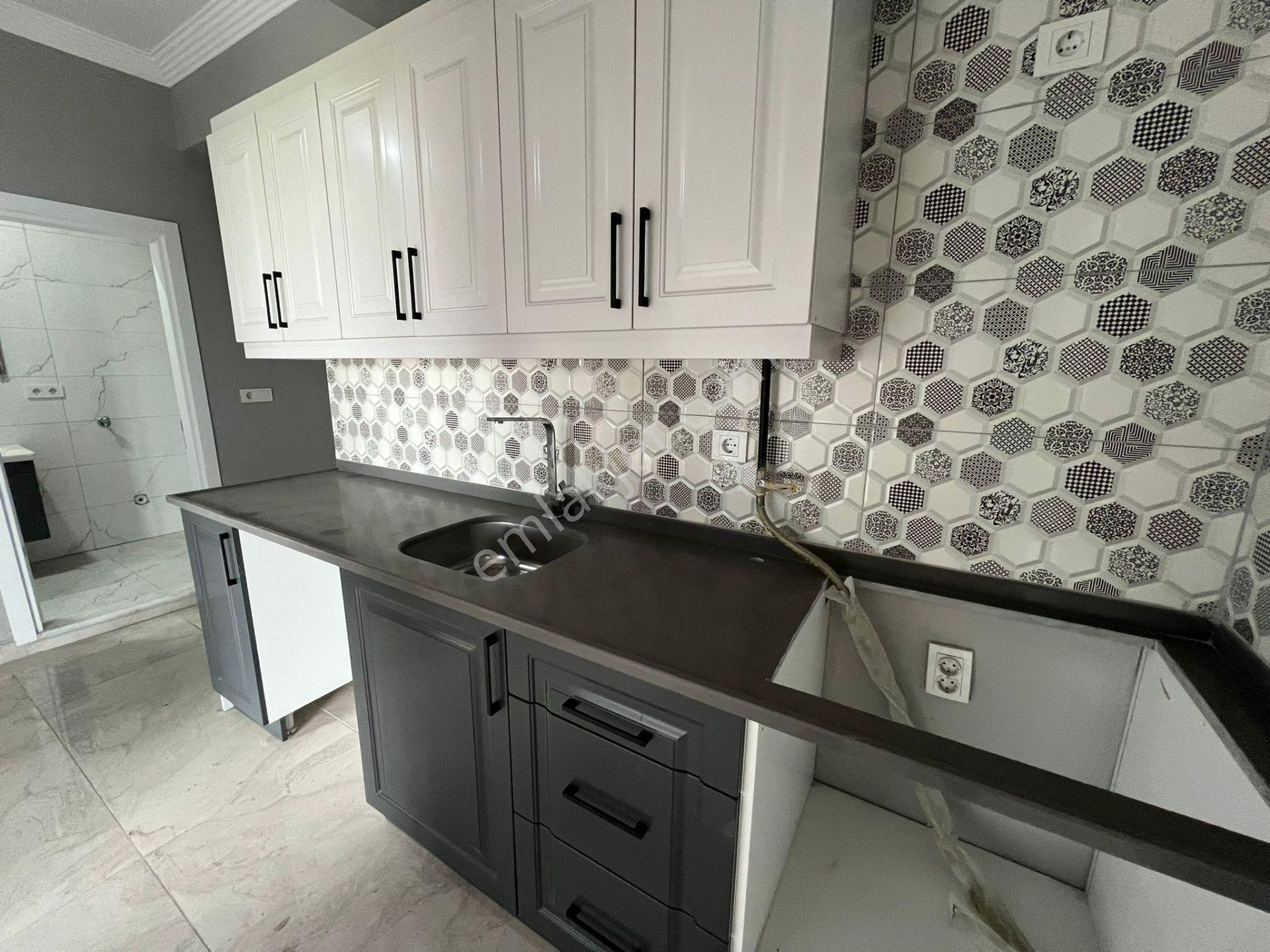 Havuzlu Sitede ^^sıfır 2+1 Daire^^3.kat Denize Yakın - Görsel 16