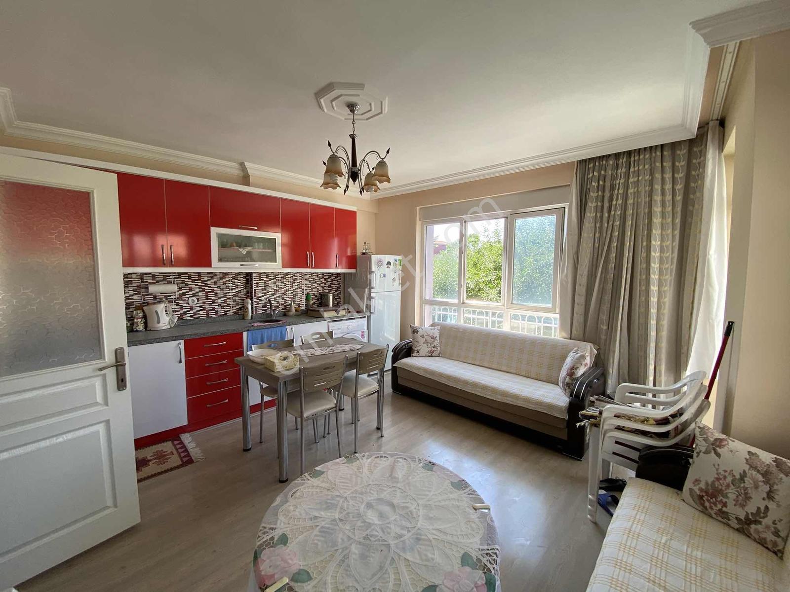Korkuteli Merkezde Katta Satılık 1+1 Eşyalı Daire - Görsel 8