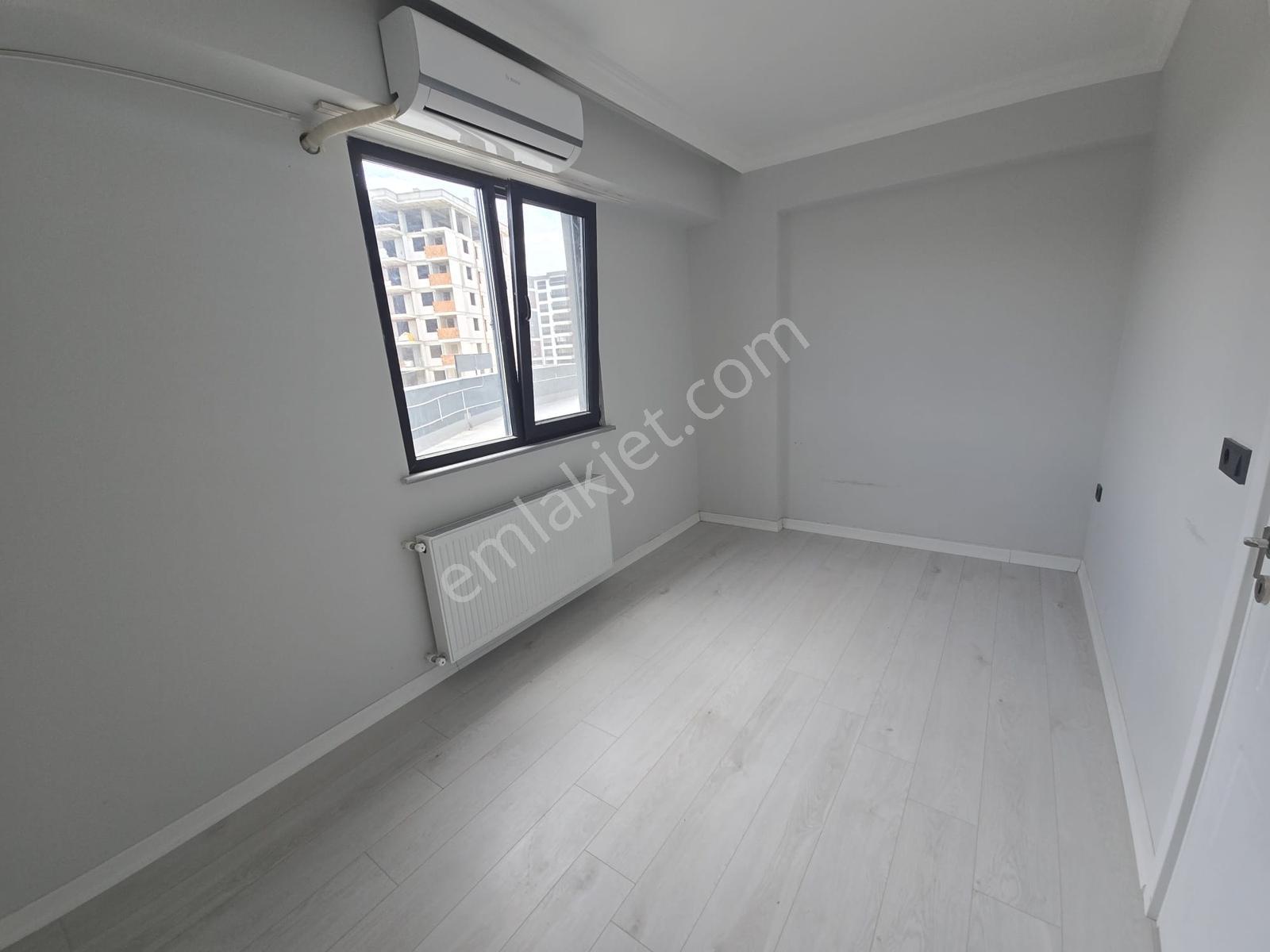 Cumhuriyet Mah. Forest Park Evleri'nde 1+1 Kiralık Home Office - Görsel 17
