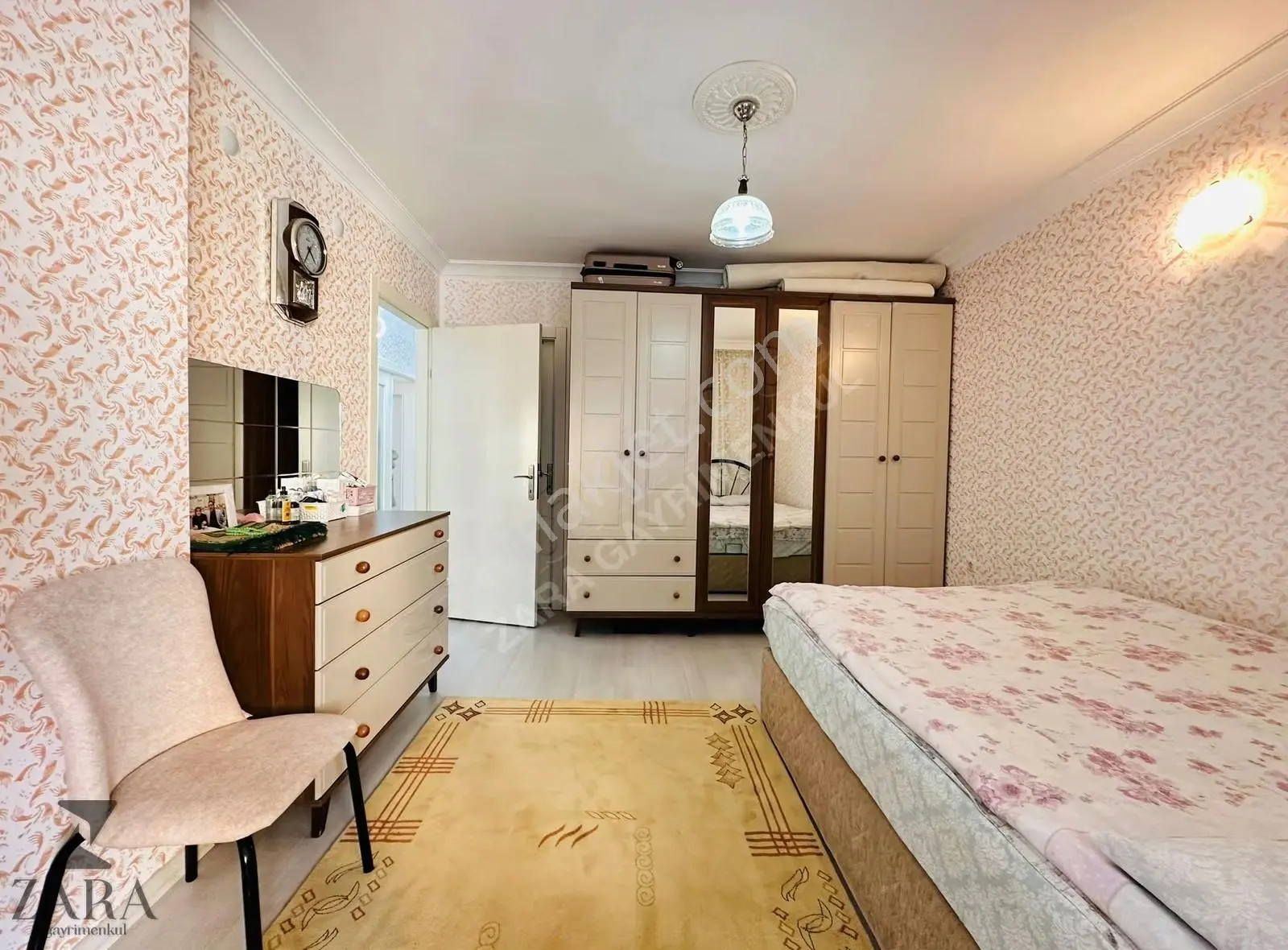 ▄zara▄durali Alıç Mh. Asansörlü İskanlı 130m² 3+1 Site Dairesi - Görsel 3