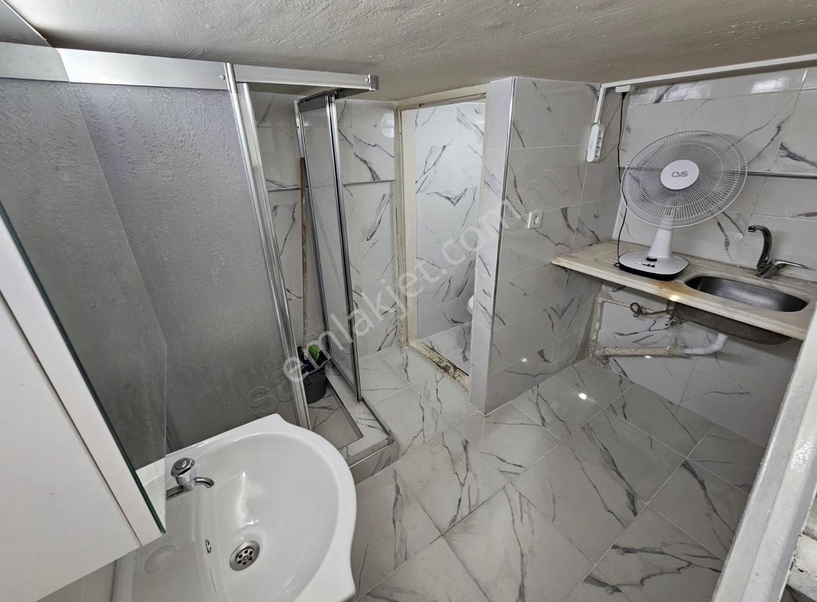 Üsküdar Merkezde Eşyalı İçi Temiz Yenilenmiş Ters Düblex Daire - Görsel 5