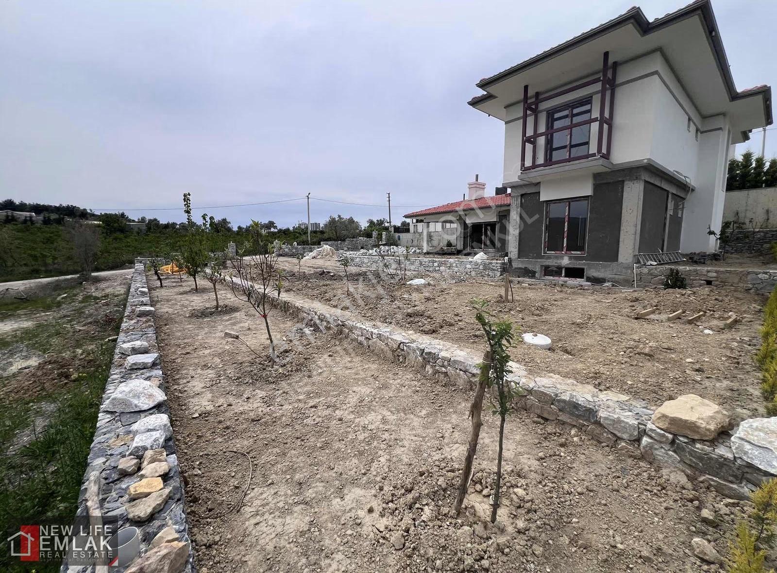 Kuşadası'nda Satılık Müstakil 1000 M2 İmarlı Arsa - Görsel 7
