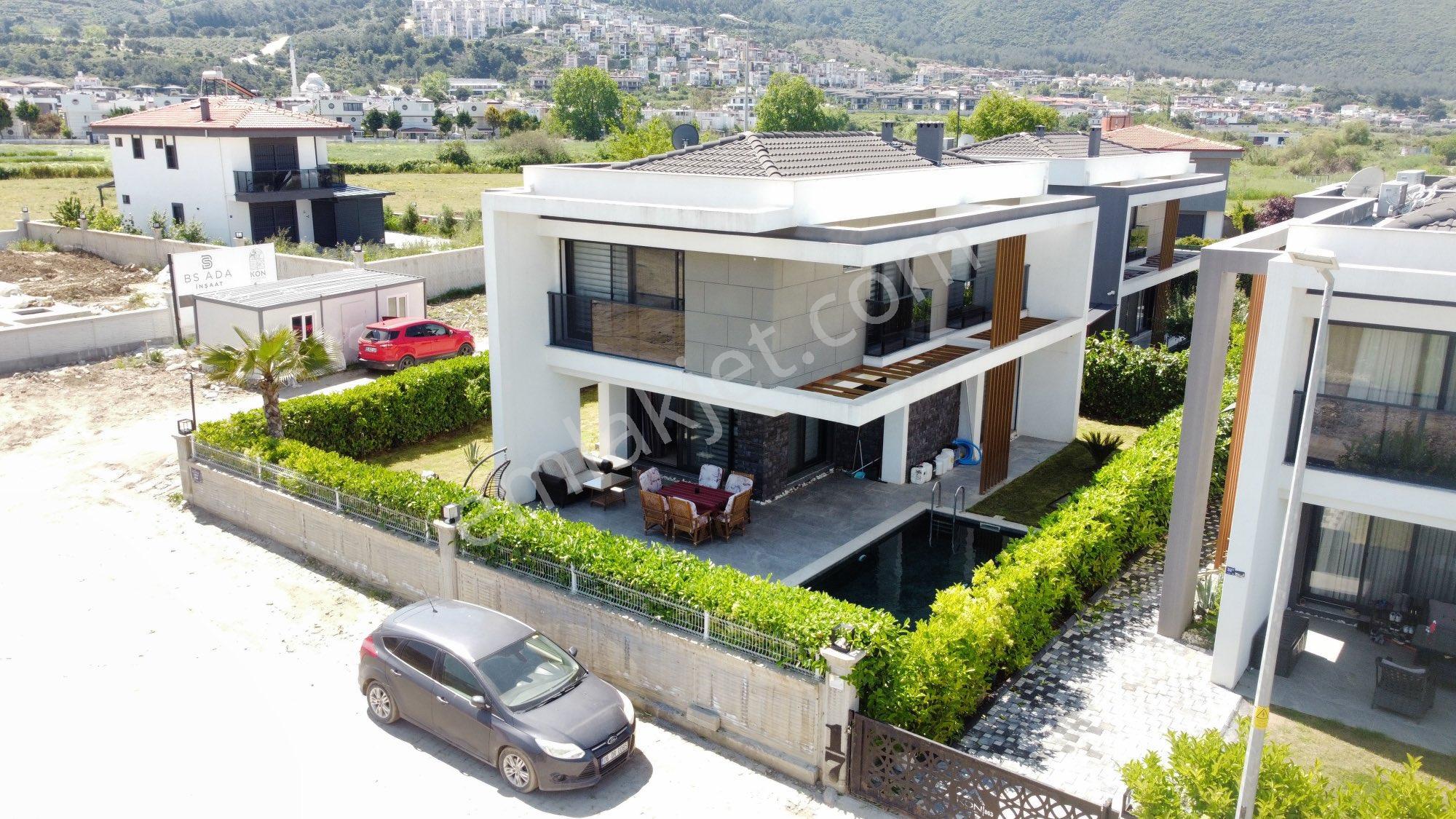 Kuşadası Güzelçamlı 4+1 Özel Havuzlu Tam Müstakil Plaja 1 Km - Görsel 33