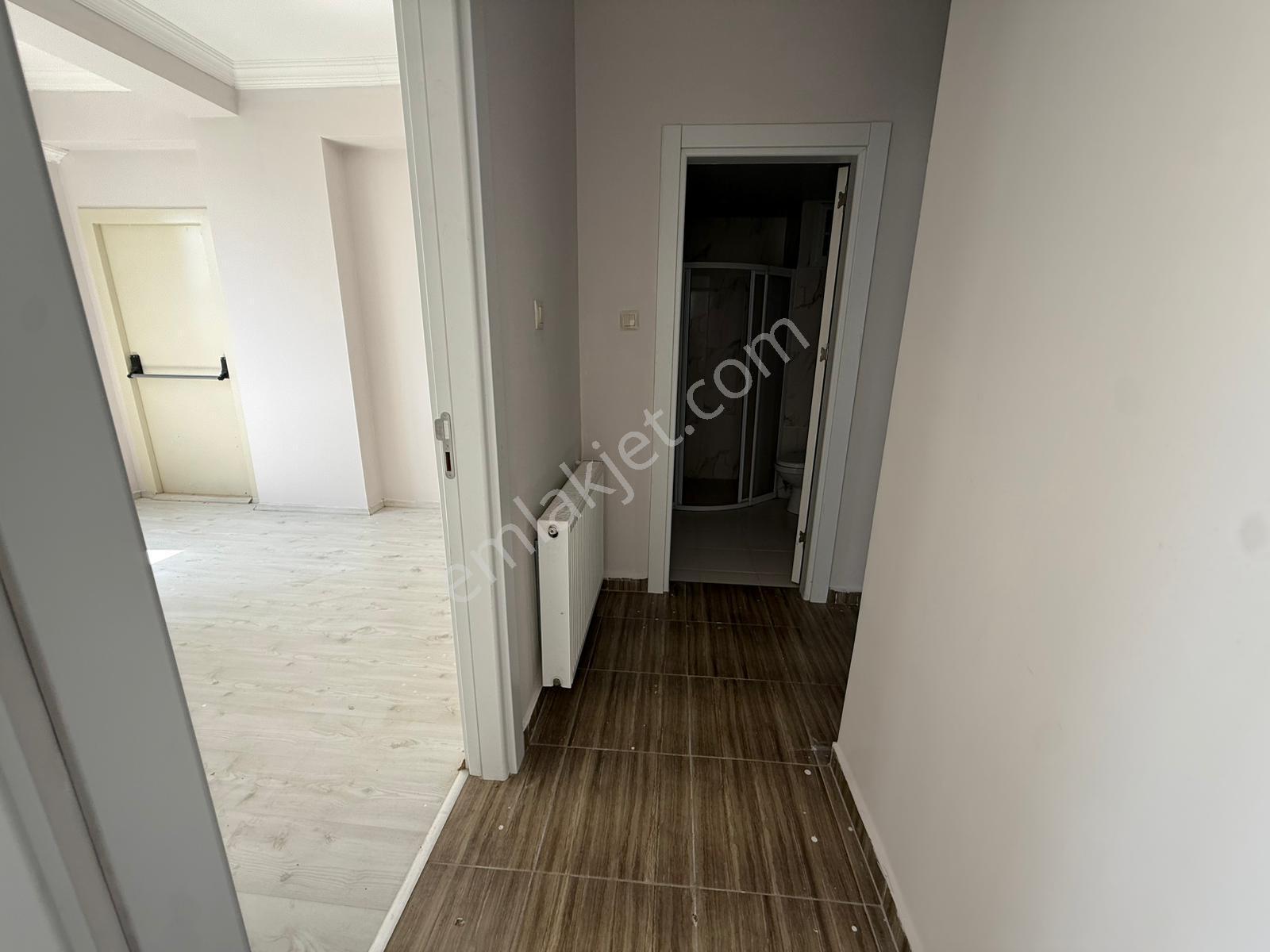 Yaşarsoy Gyo'dan Mehmetçikte Ayaz Evler Sitesi 2+1 Acil Daire - Görsel 28