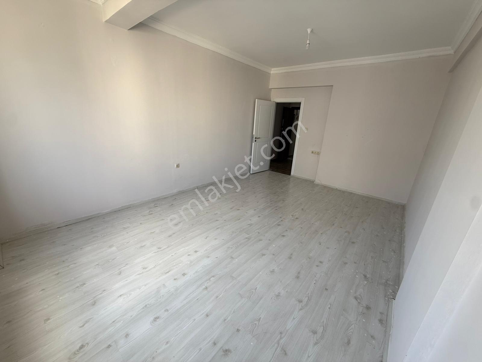 Yaşarsoy Gyo'dan Mehmetçikte Ayaz Evler Sitesi 2+1 Acil Daire - Görsel 34