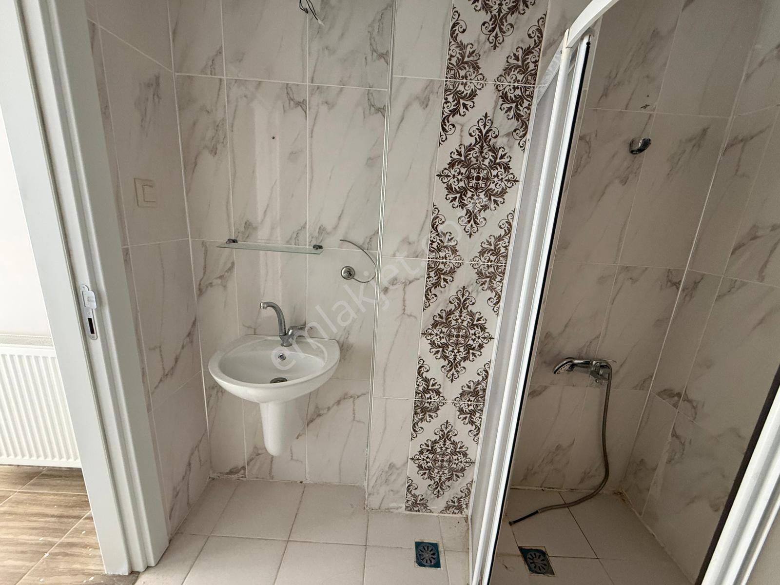 Yaşarsoy Gyo'dan Mehmetçikte Ayaz Evler Sitesi 2+1 Acil Daire - Görsel 27