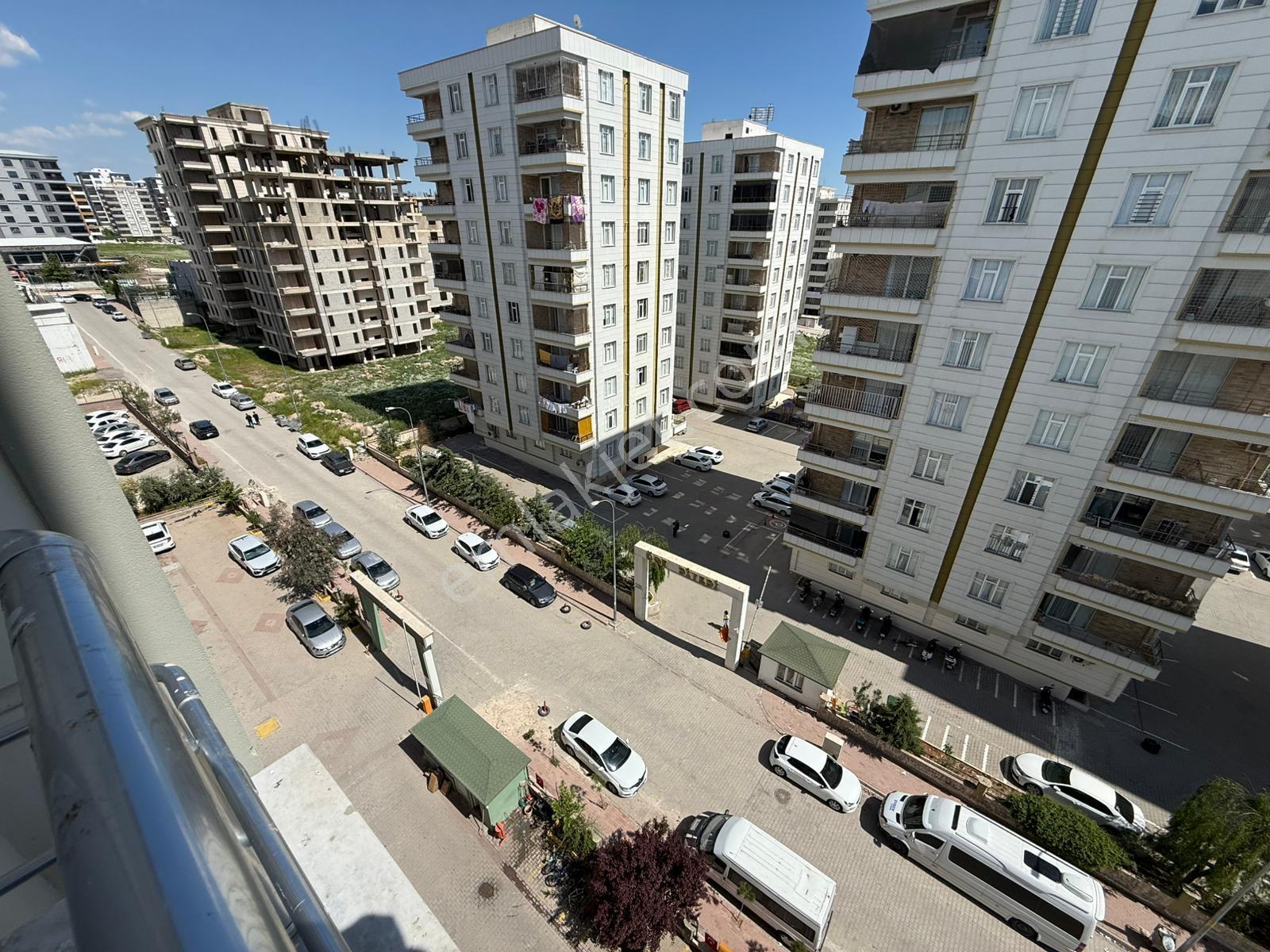 Yaşarsoy Gyo'dan Mehmetçikte Ayaz Evler Sitesi 2+1 Acil Daire - Görsel 33