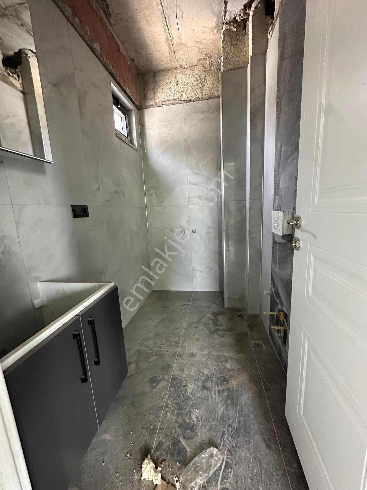 Lavınıa'dan Havuzlu Butik Sitede Ebeveyn Banyolu Kiralık Daire - Görsel 3