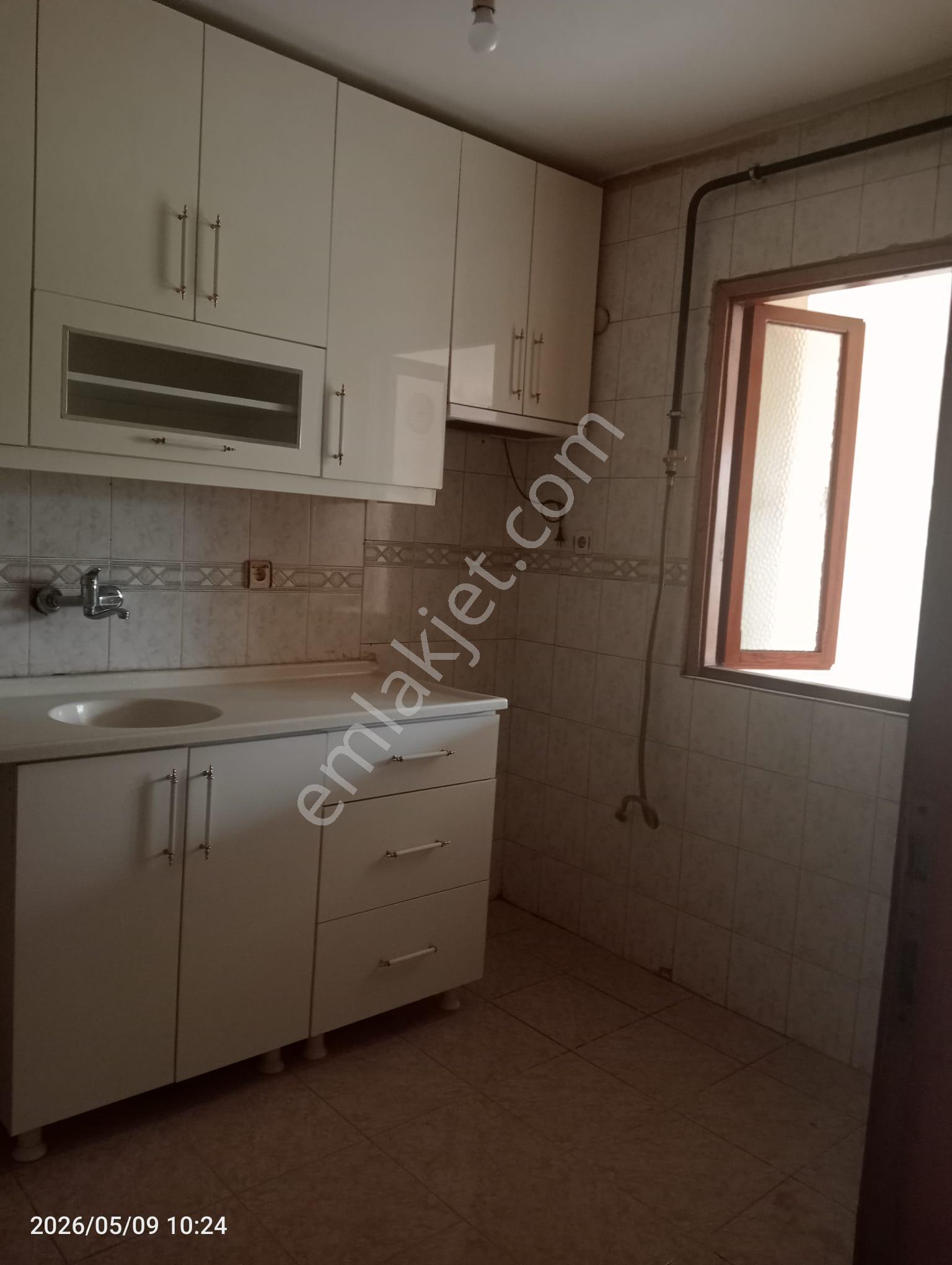 Orhangazi Caddesinde 2+1 Kiralık Daire - Görsel 3