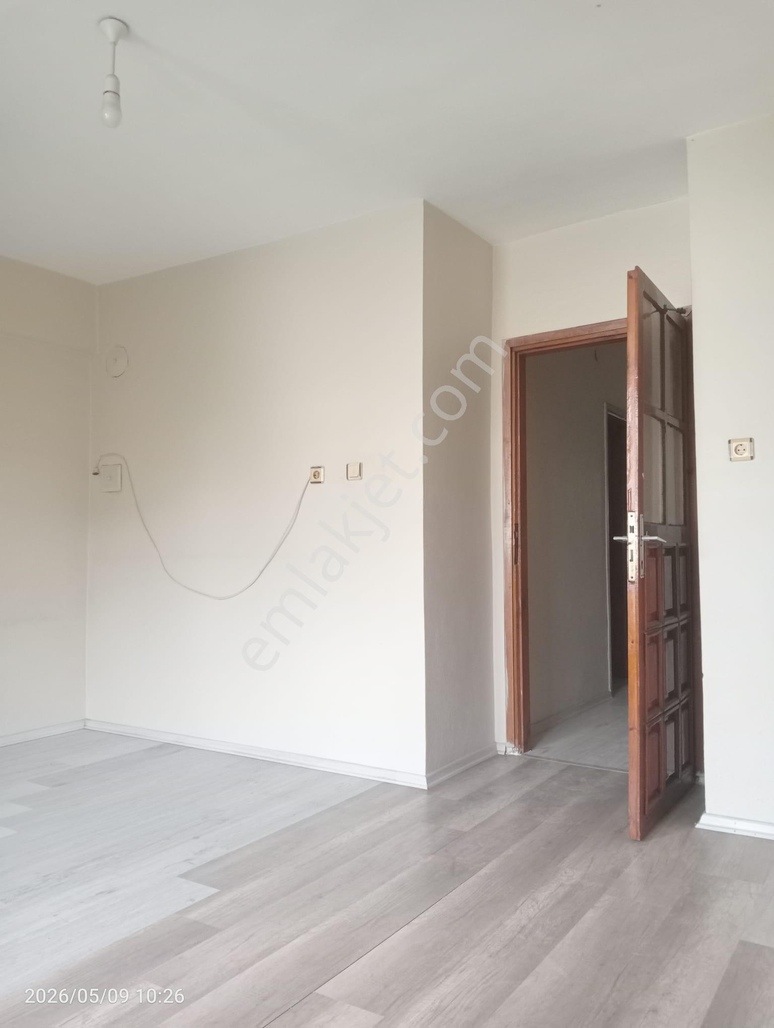 Orhangazi Caddesinde 2+1 Kiralık Daire - Görsel 9