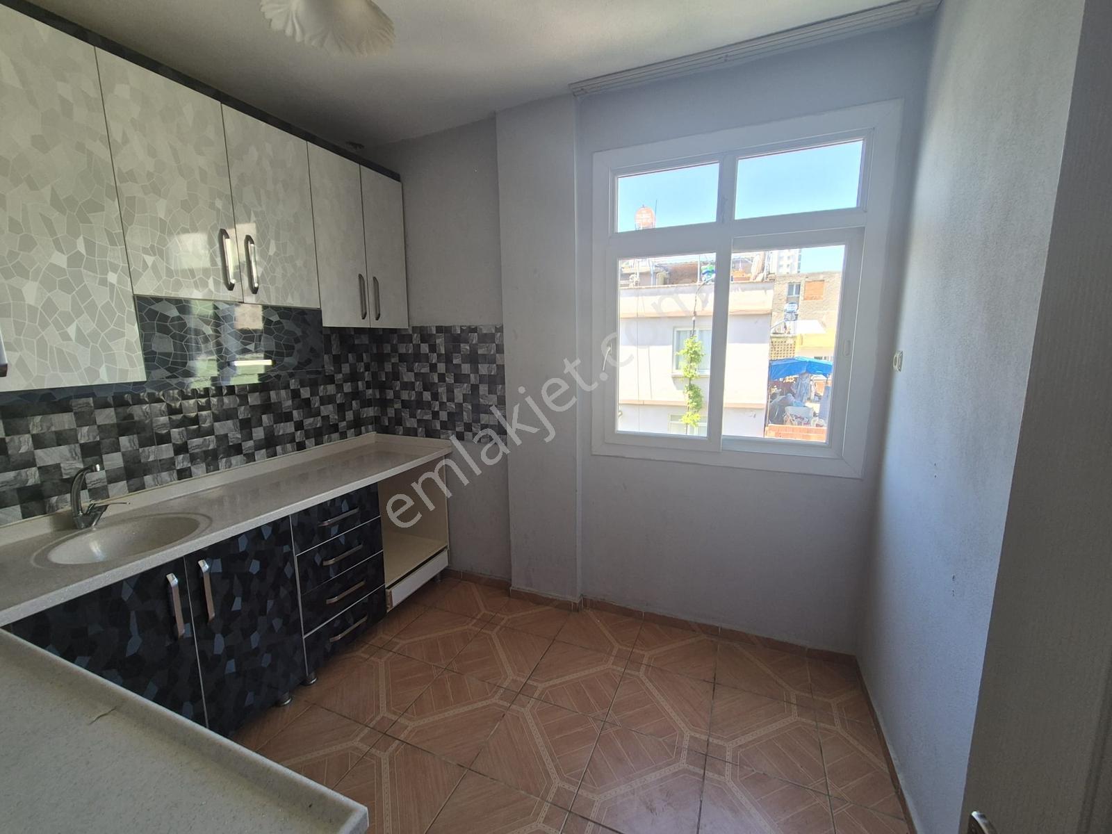 Kiralık Yeşilyurt Mh 5 Katlı Binanın 3 Cü Katı Kiralık - Görsel 7