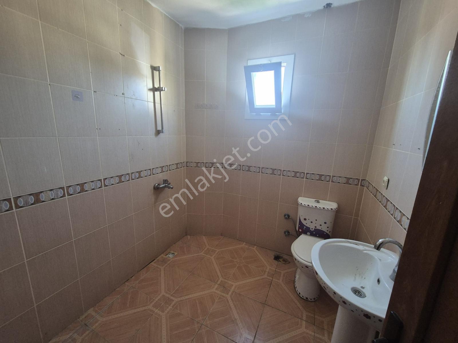 Kiralık Yeşilyurt Mh 5 Katlı Binanın 3 Cü Katı Kiralık - Görsel 8