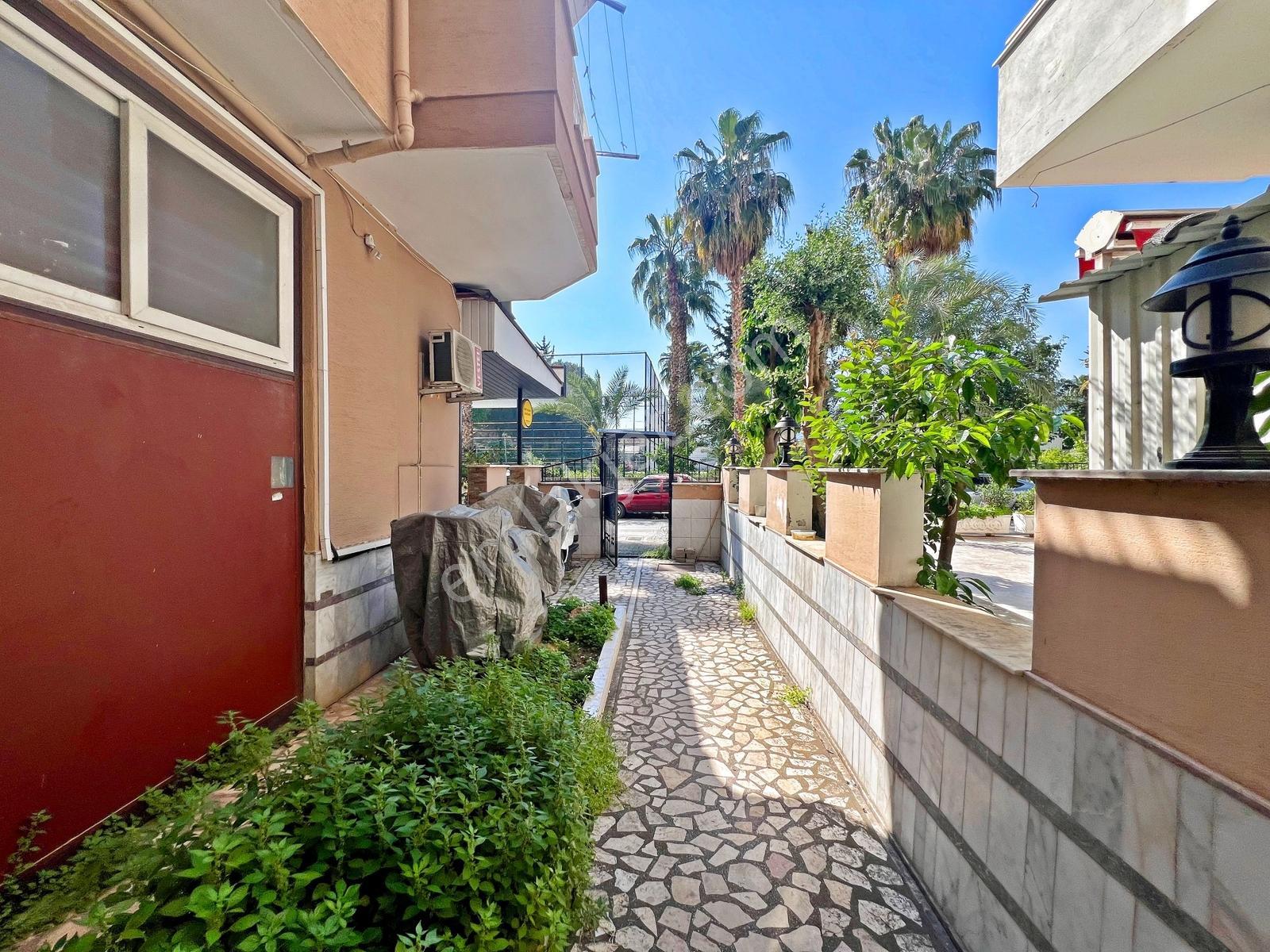 Alanya Cumhuriyette Satılık 2+1 Denize Yakın Lüks Eşyalı Daire - Görsel 23