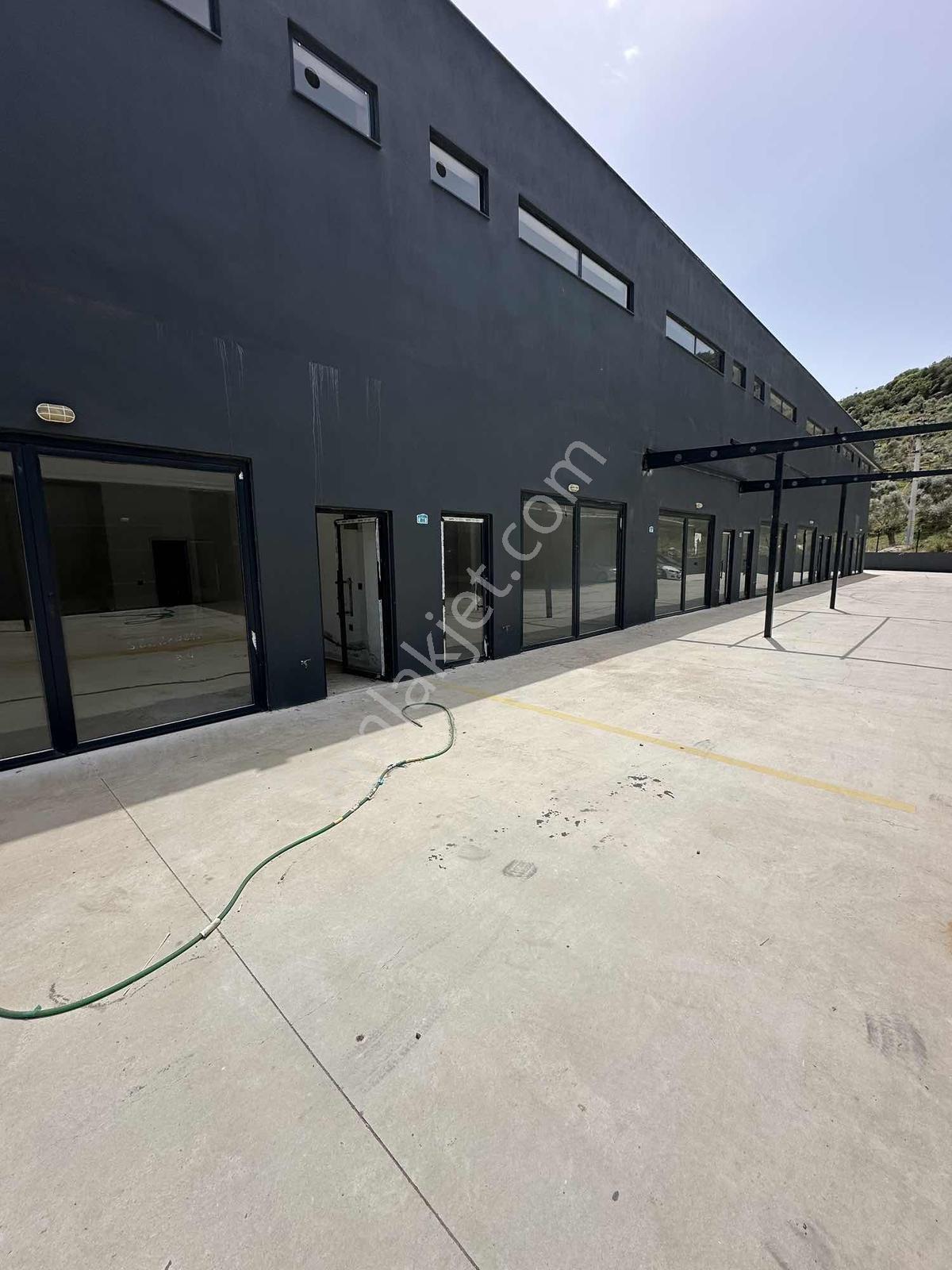 Akbaşlar'dan Mılas Galerıcıler Sıtesı'nde Toplam 120 M2 Ikı Adet - Görsel 11
