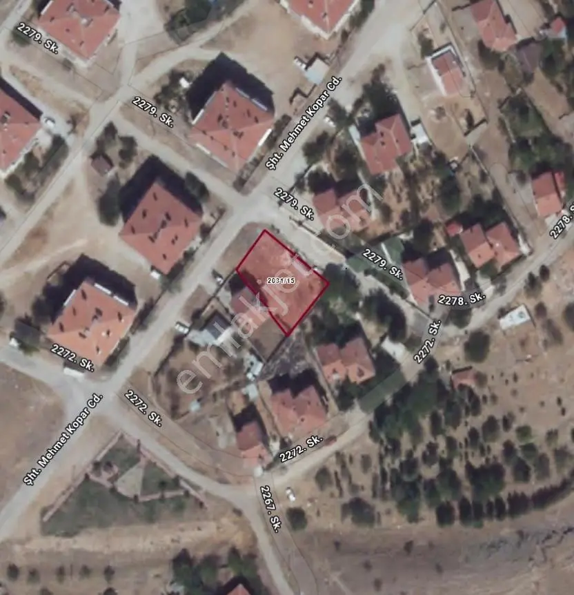Kervansaray Aşık Paşa Cadde Üzeri Köşe Parsel 0,40 Emsal 536m2