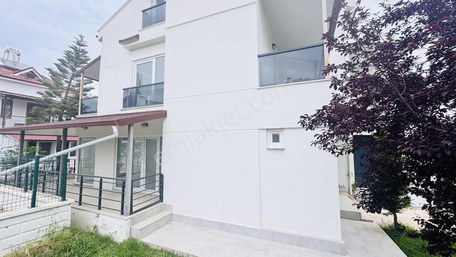 Satılık Lüks 2+1 Villa - Görsel 22