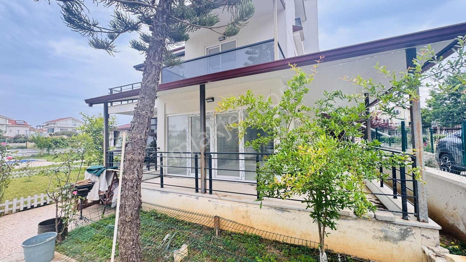 Satılık Lüks 2+1 Villa - Görsel 21